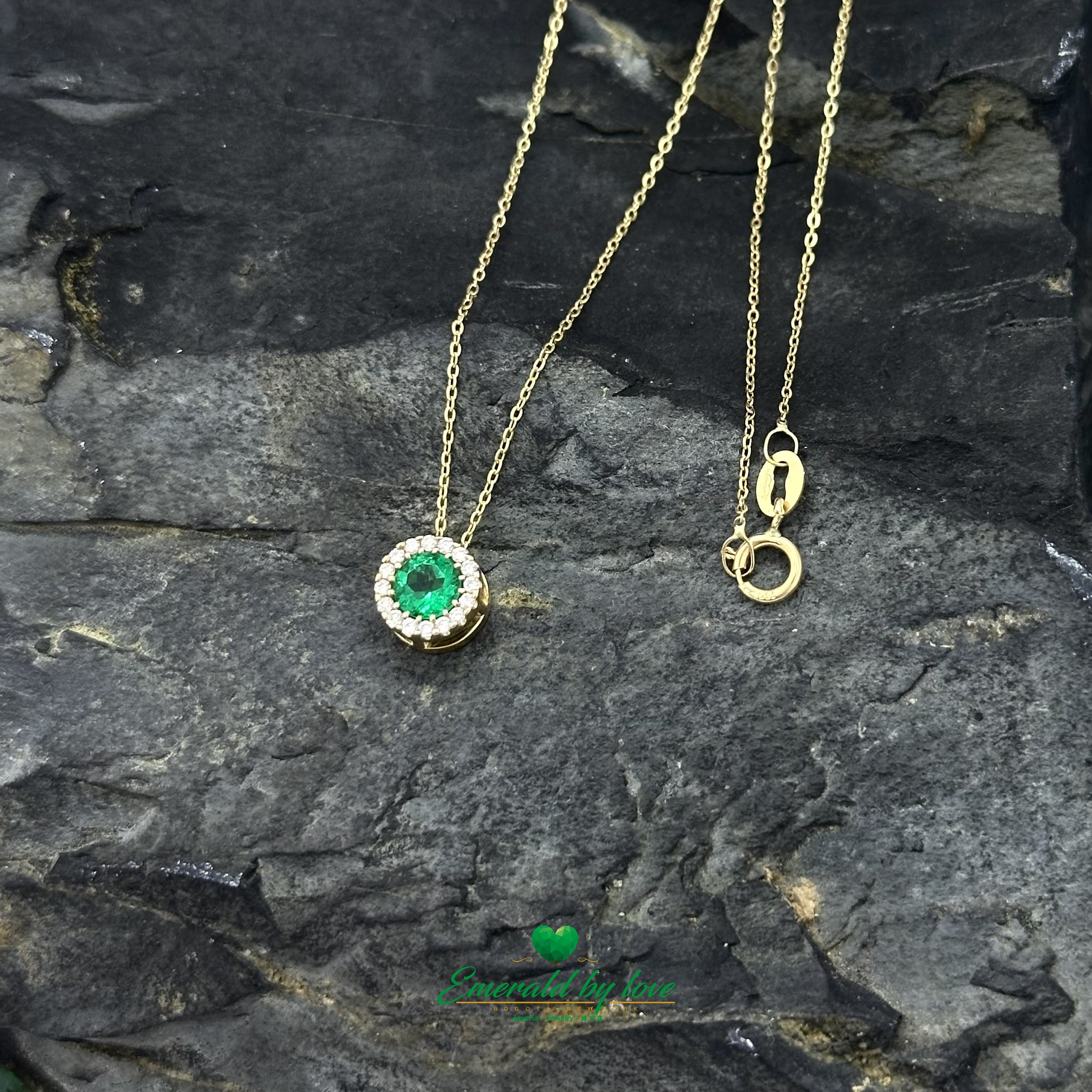 Delicate Yellow Gold Cluster Pendant with Round Colombian Natural Emerald Surrounded by Diamonds