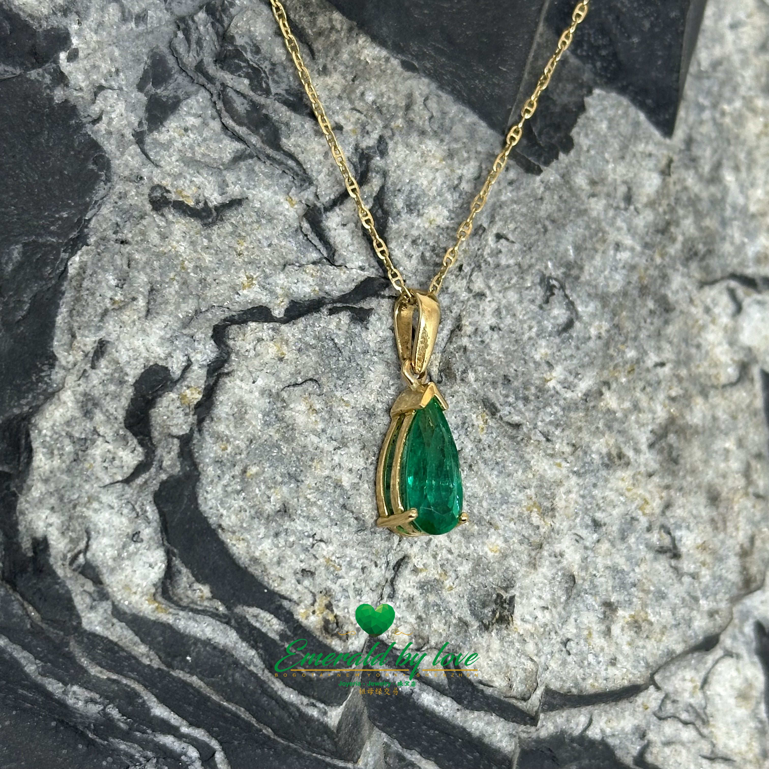 Elongated Colombian Emerald Teardrop Pendant in 18K Yellow Gold