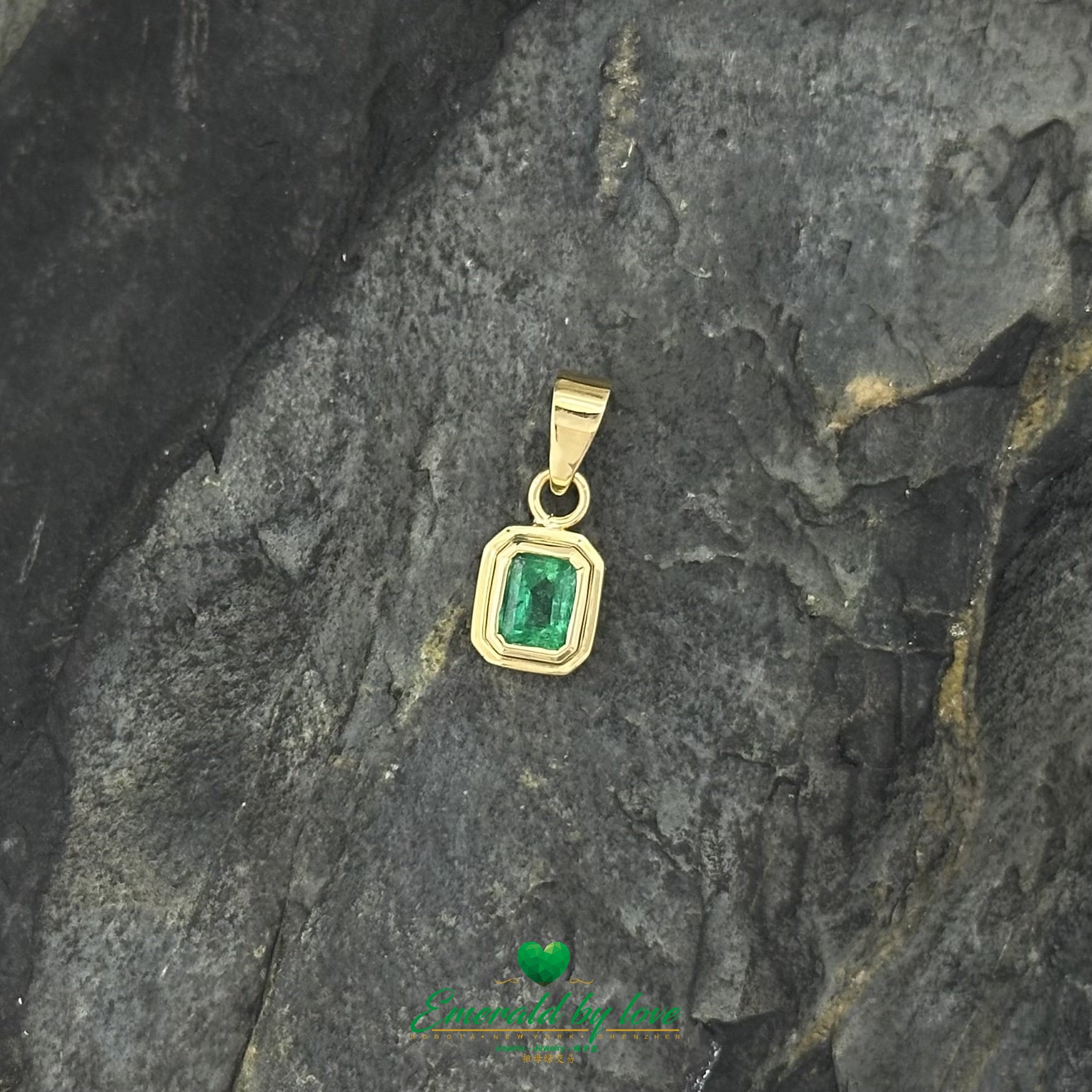 Rectangular Bezel-Set Emerald Pendant in 18K Yellow Gold