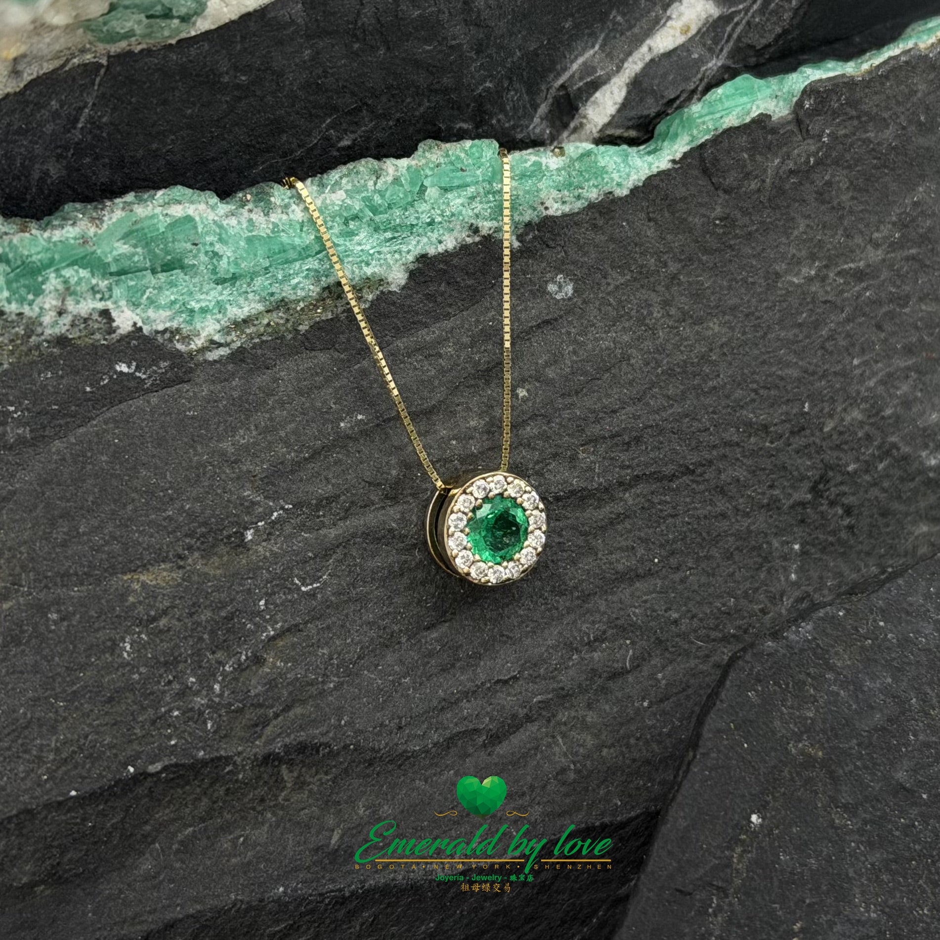 Round Cluster Set with Round Emeralds and Diamonds in Yellow Gold