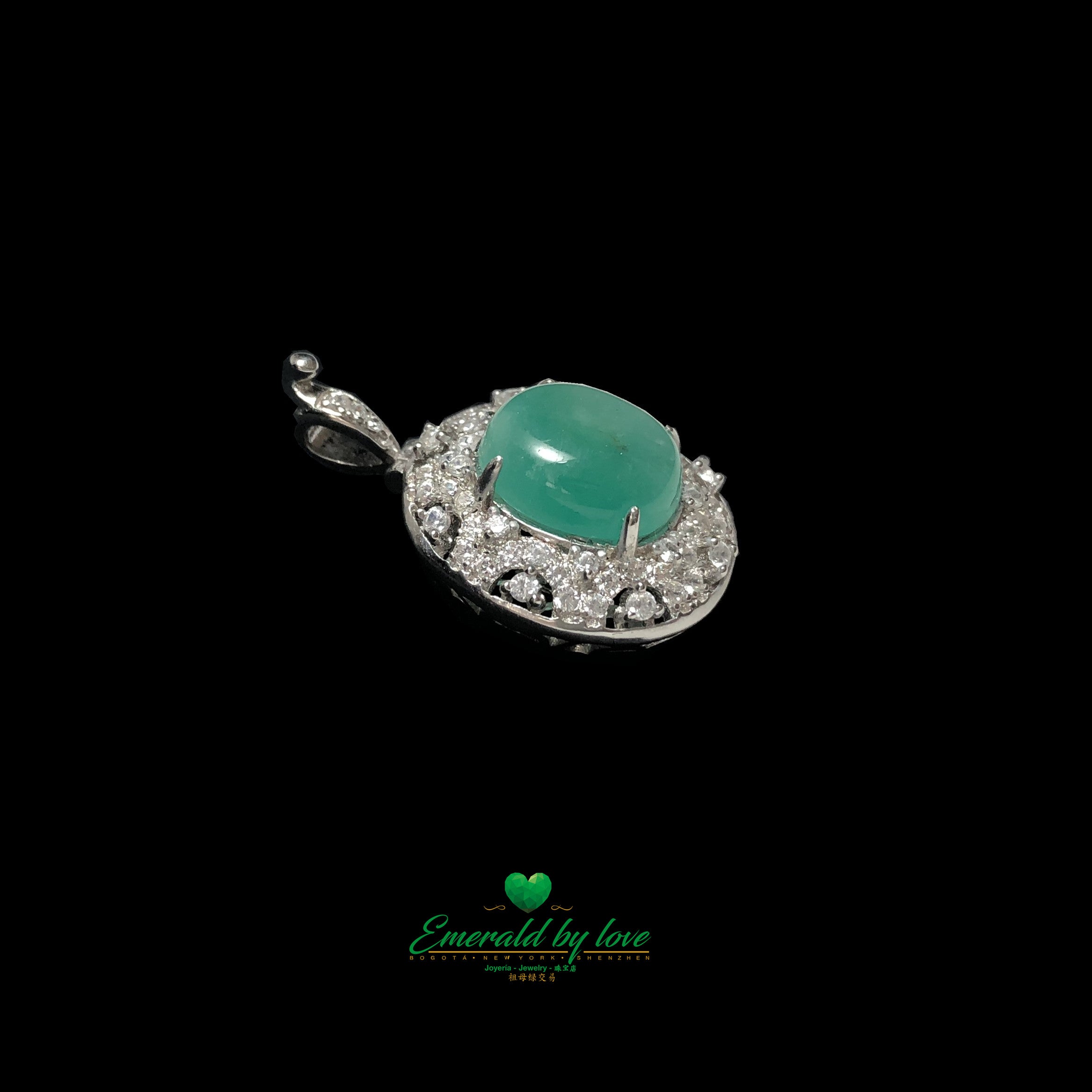 Pendant with Round Cabochon Emerald and Elegant Arabesque Design