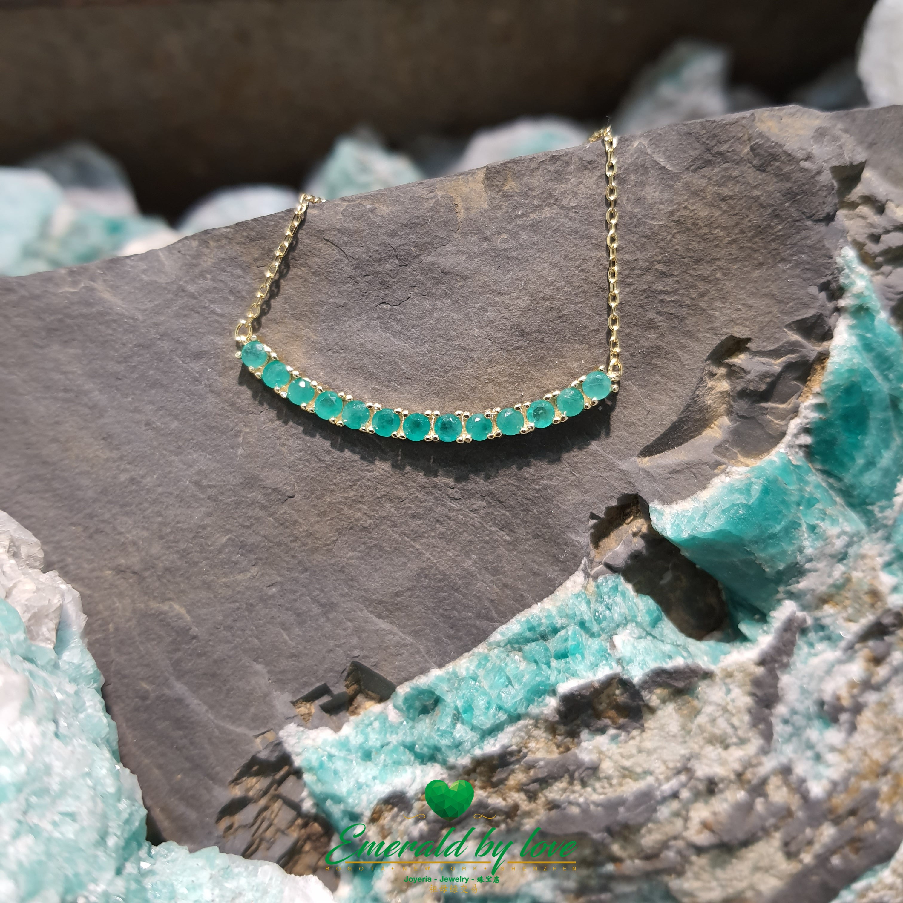 Gold-Plated Silver Choker with 13 Round Emeralds