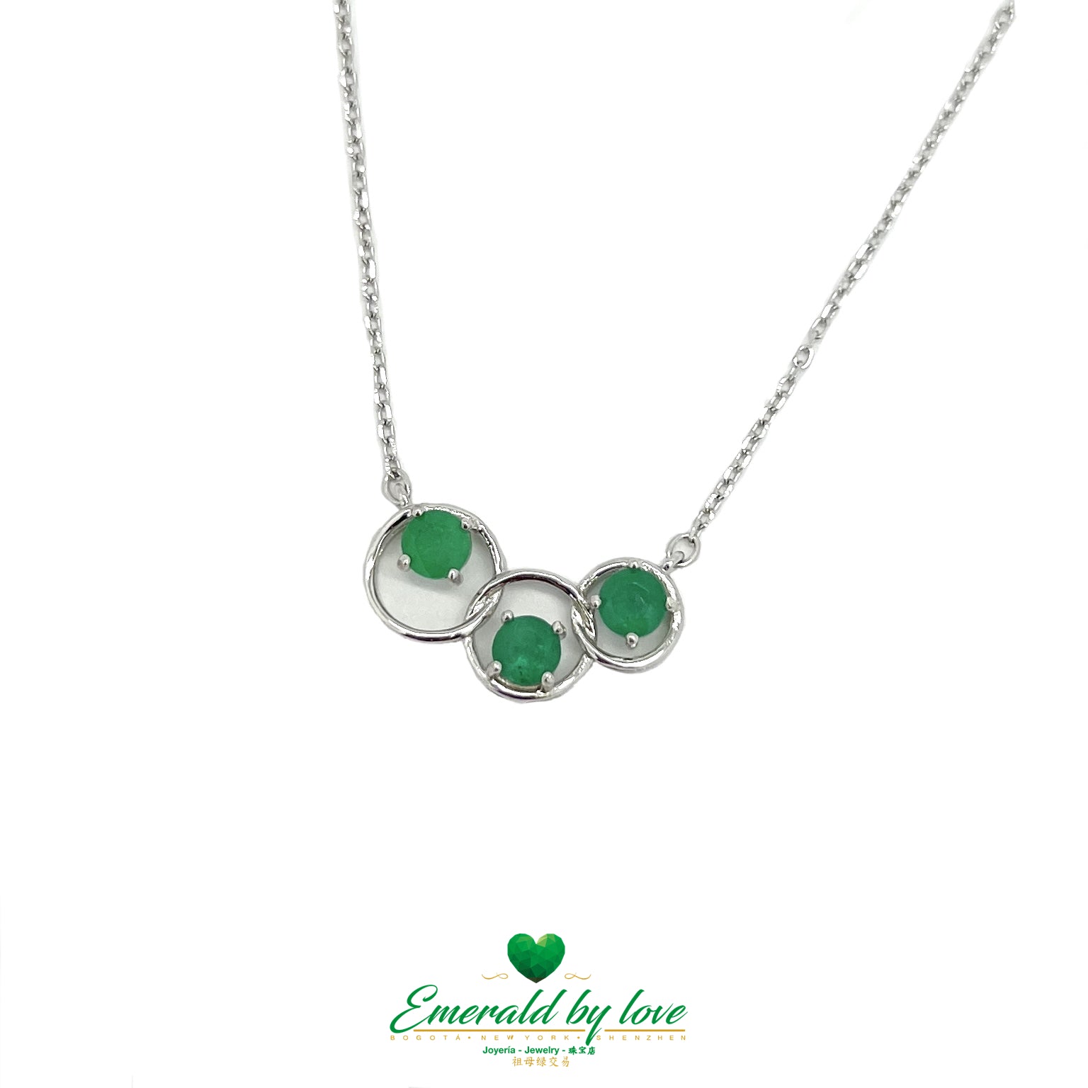 Three-Circle Pendant with Three Round Emeralds in Silver