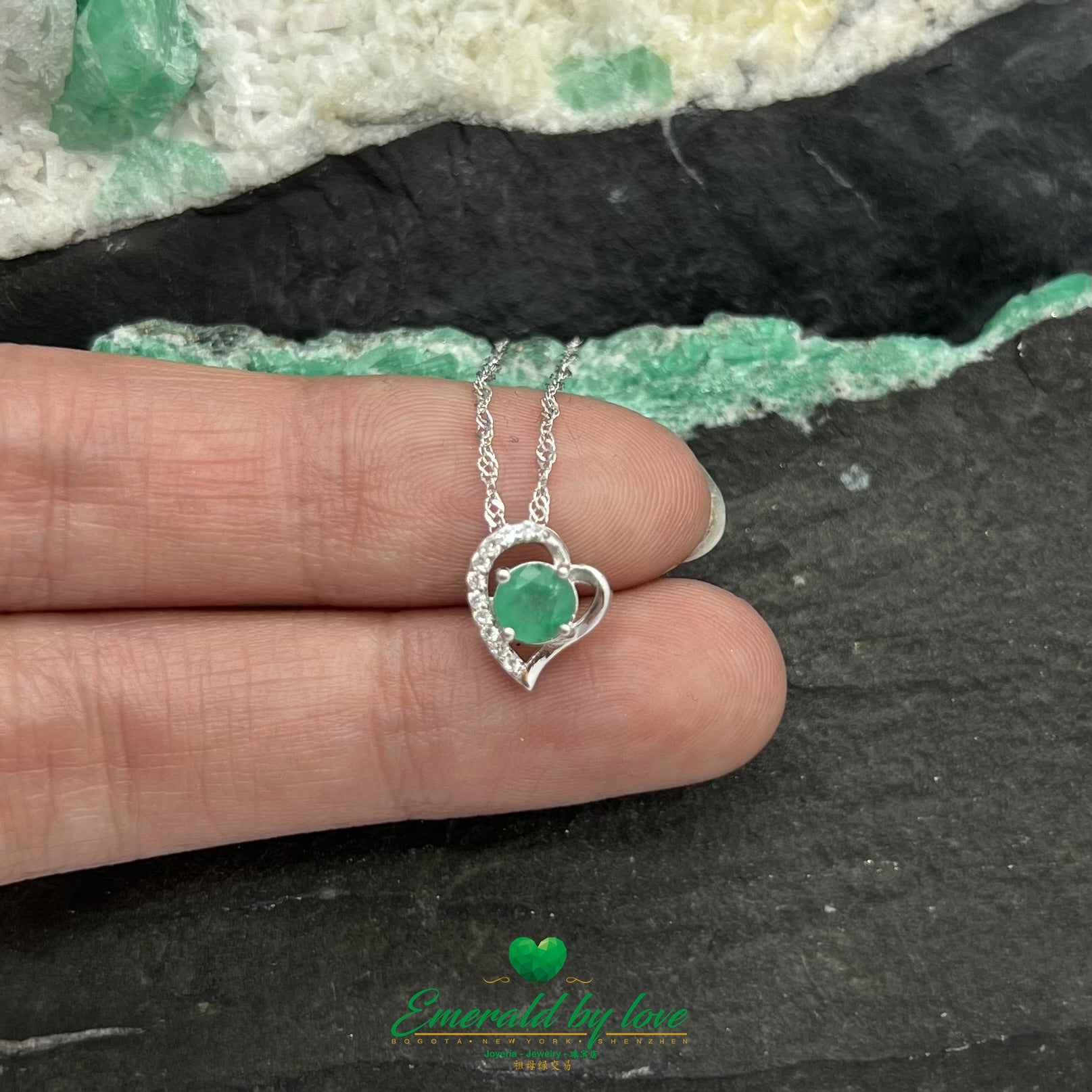 Hollow Heart Pendant with Round Emerald