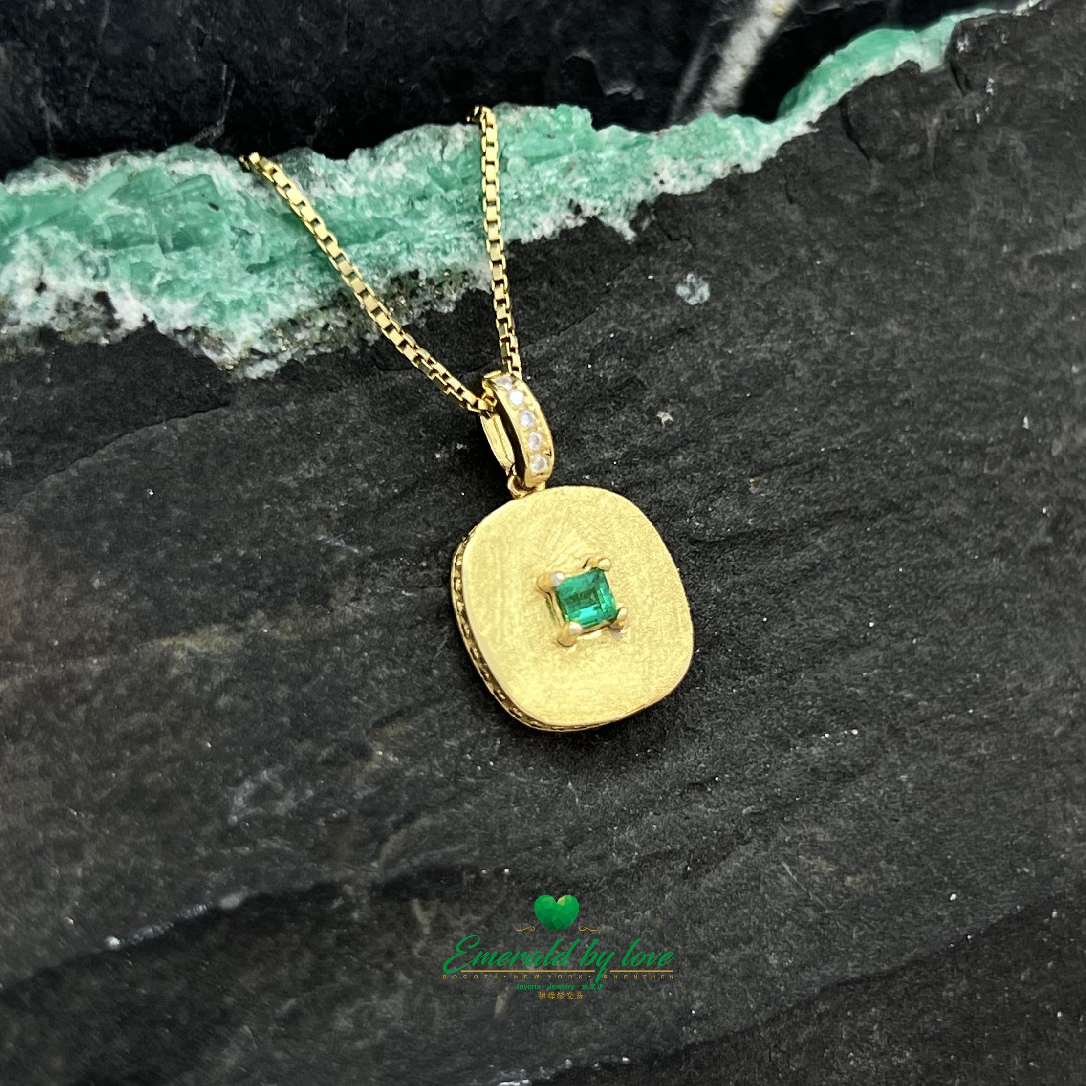 Gold-Plated Silver Square Pendant with Central Square Emerald