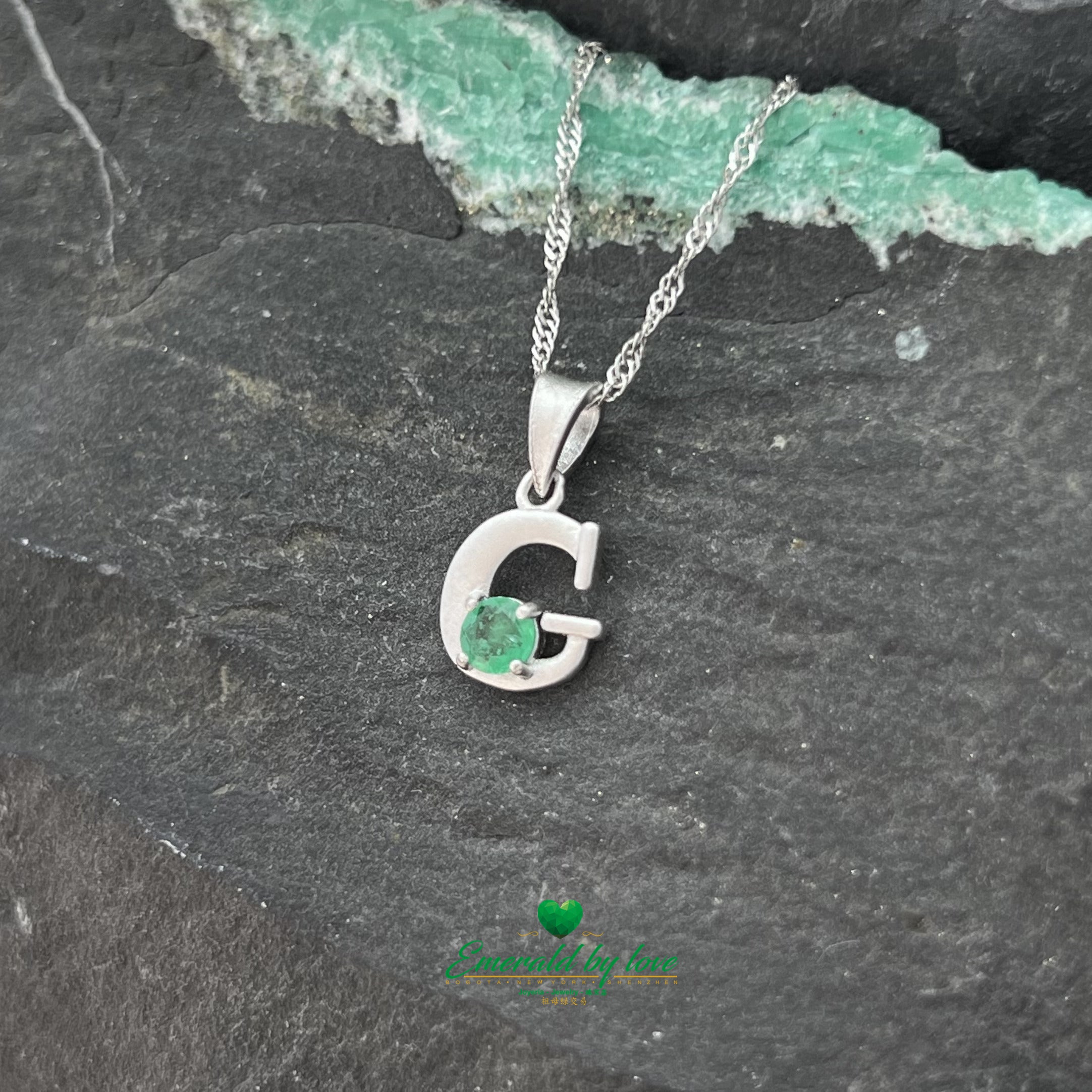 Letter G Pendant with Central Round Colombian Emerald