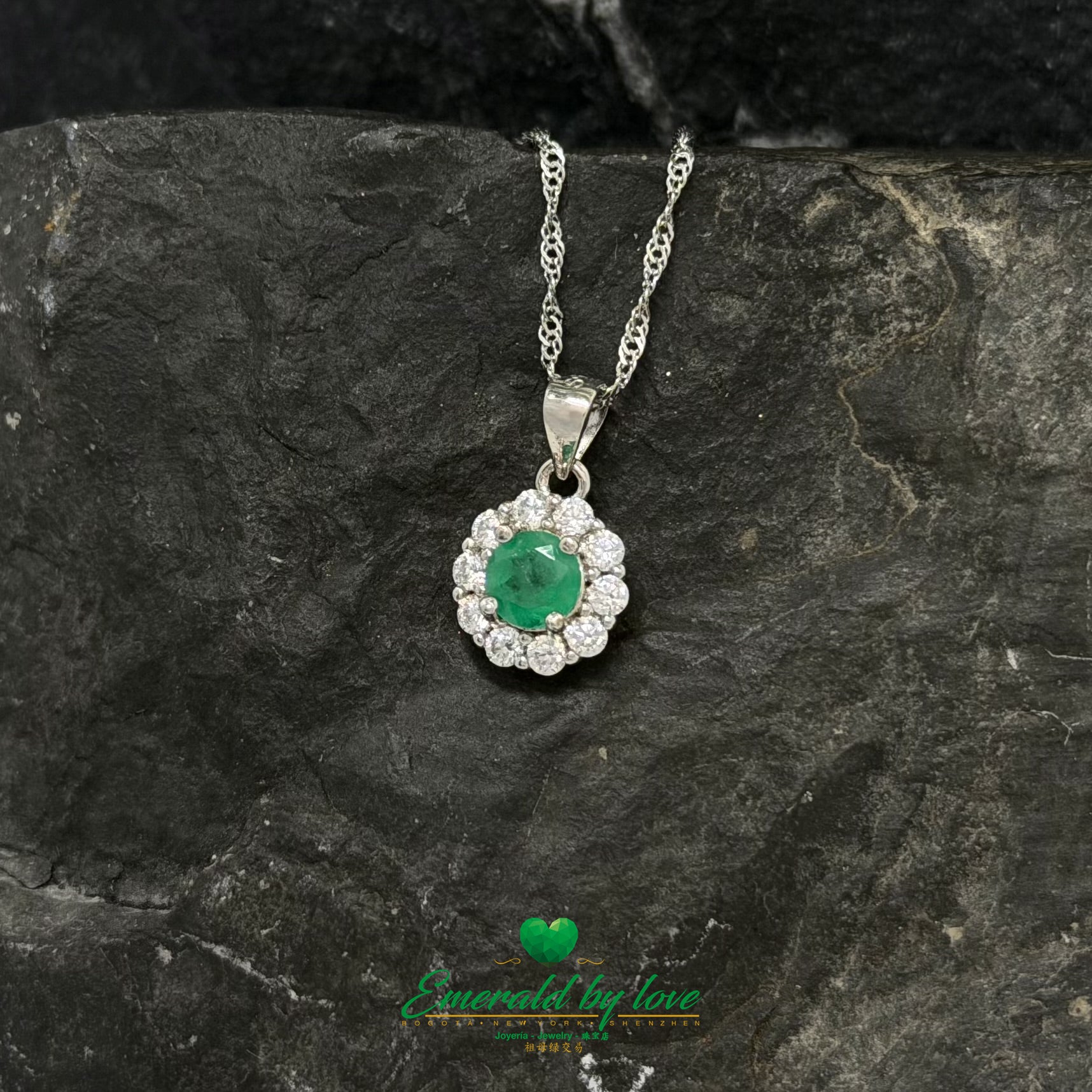 Round Floral Pendant with Colombian Emerald in Sterling Silver and White Zircon
