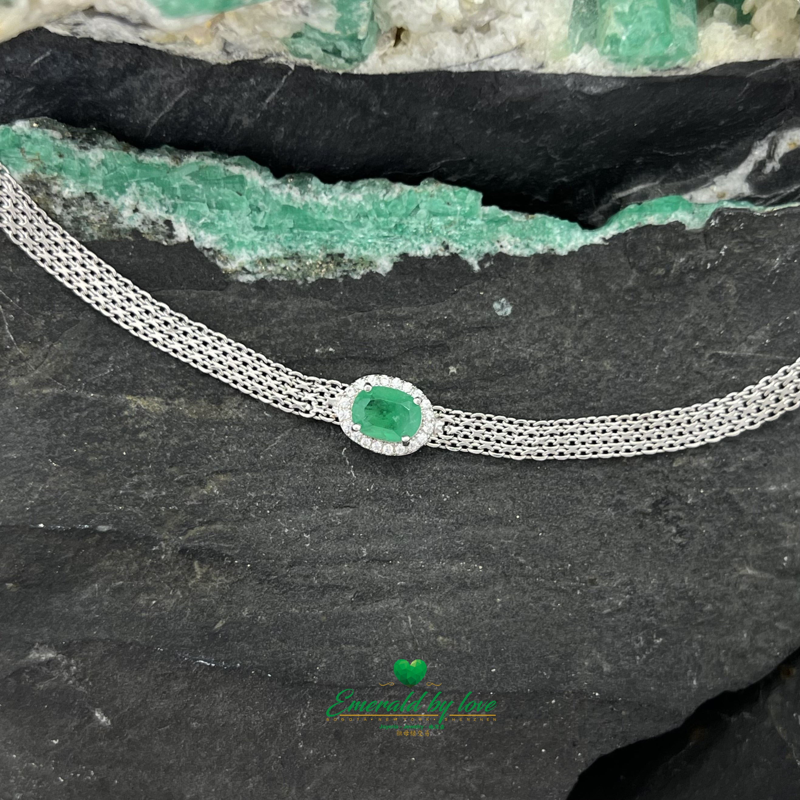 Choker with Horizontally Oval Emerald Surrounded by Zircons