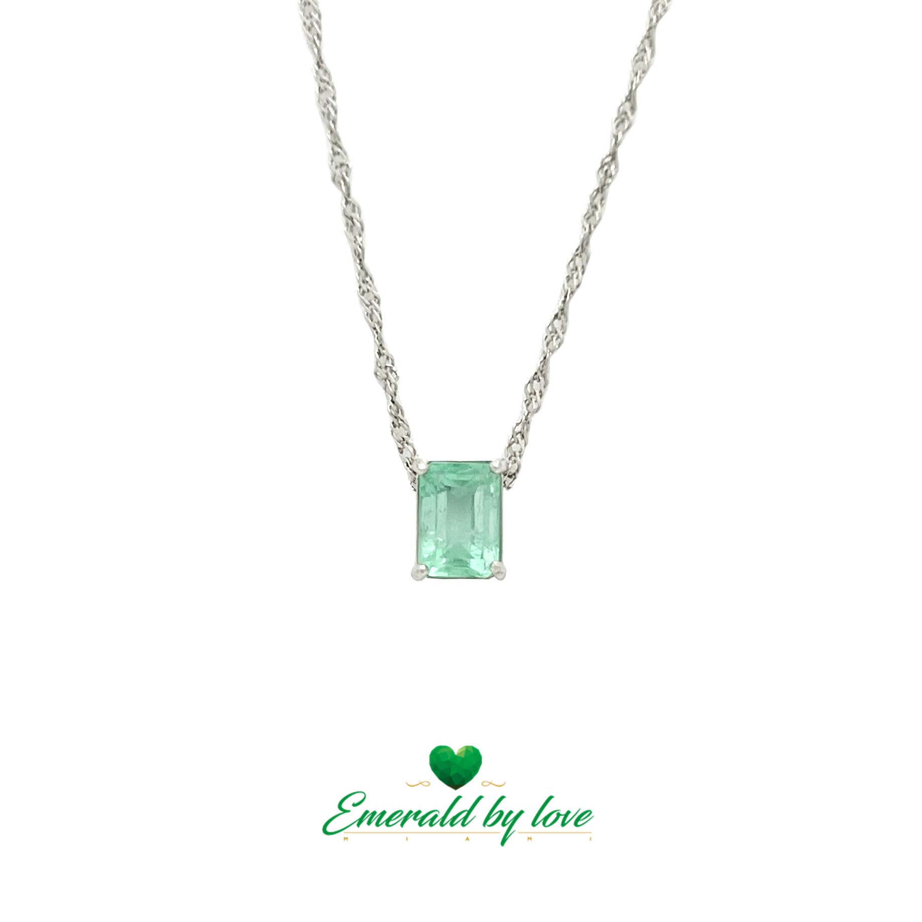 Solitaire Pendant with Rectangular Emerald Crystal