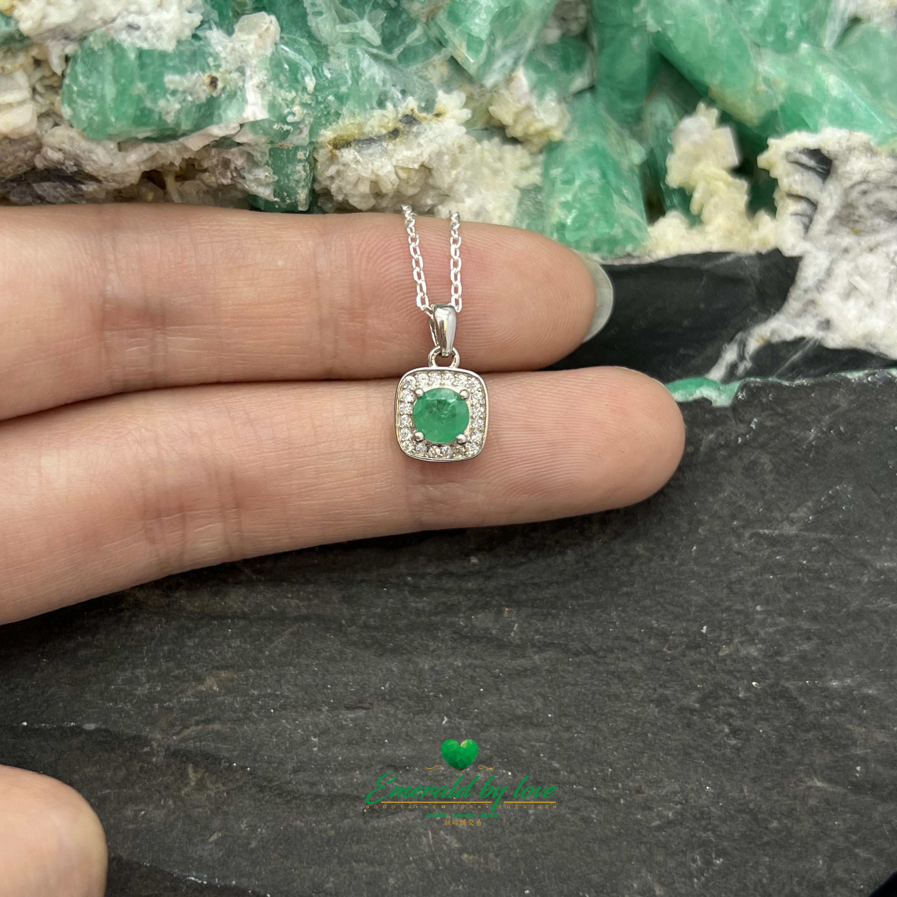 Elegant Square-Shaped Silver Pendant with Round Emerald and Zircon Accents