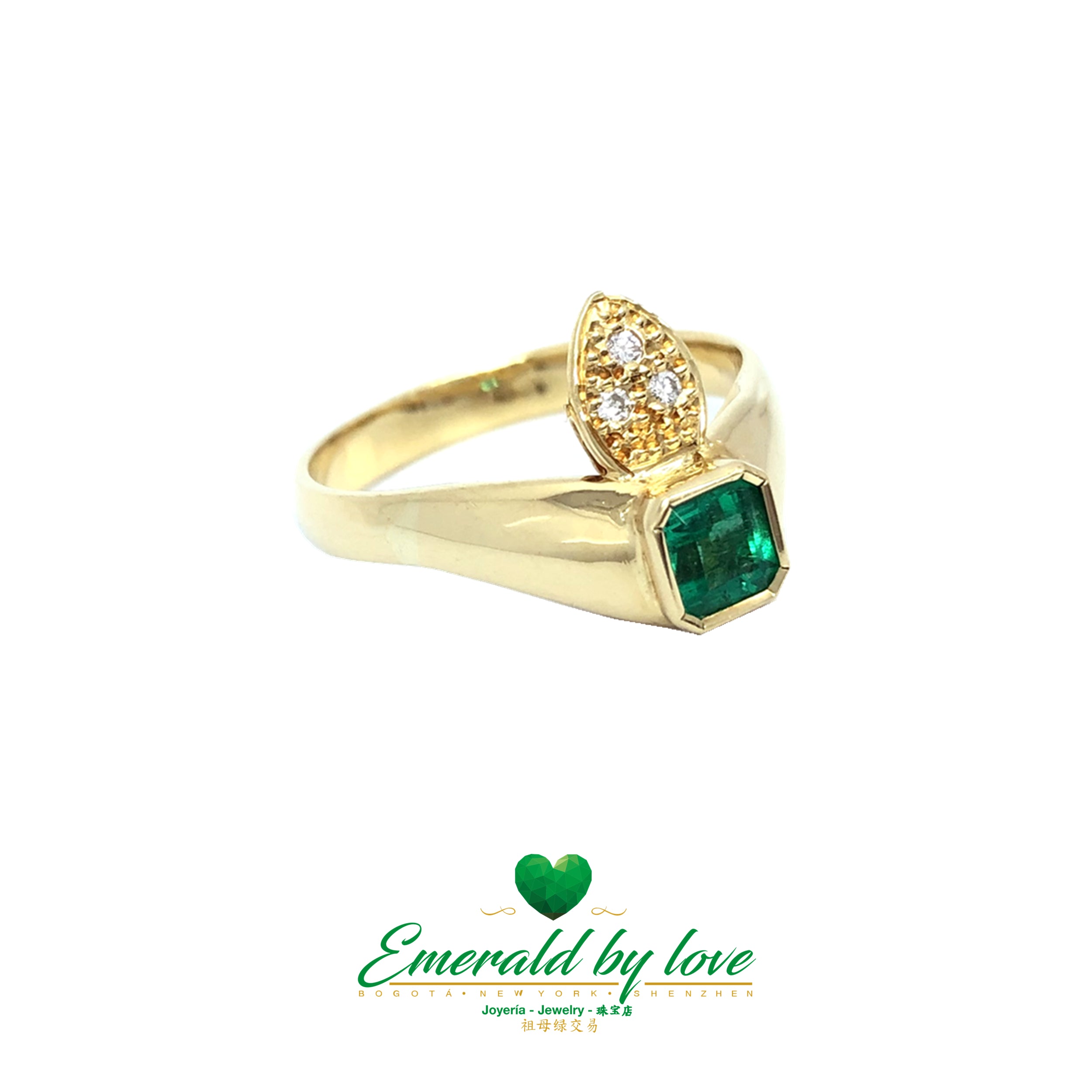 Amazing Colombian Emerald Ring in 18k yellow gold