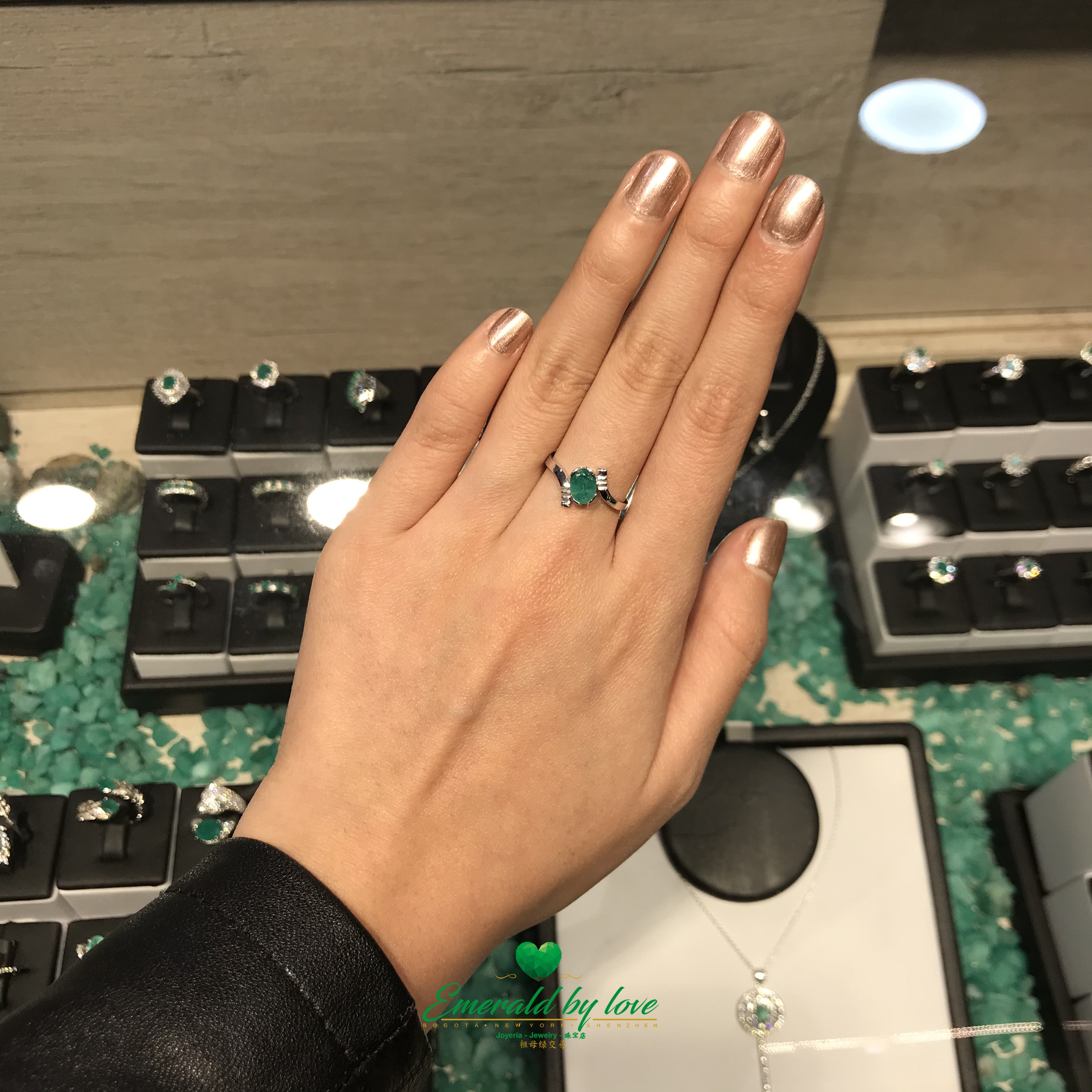 Colombian Emerald ring in 18k white gold by Emerald by Love