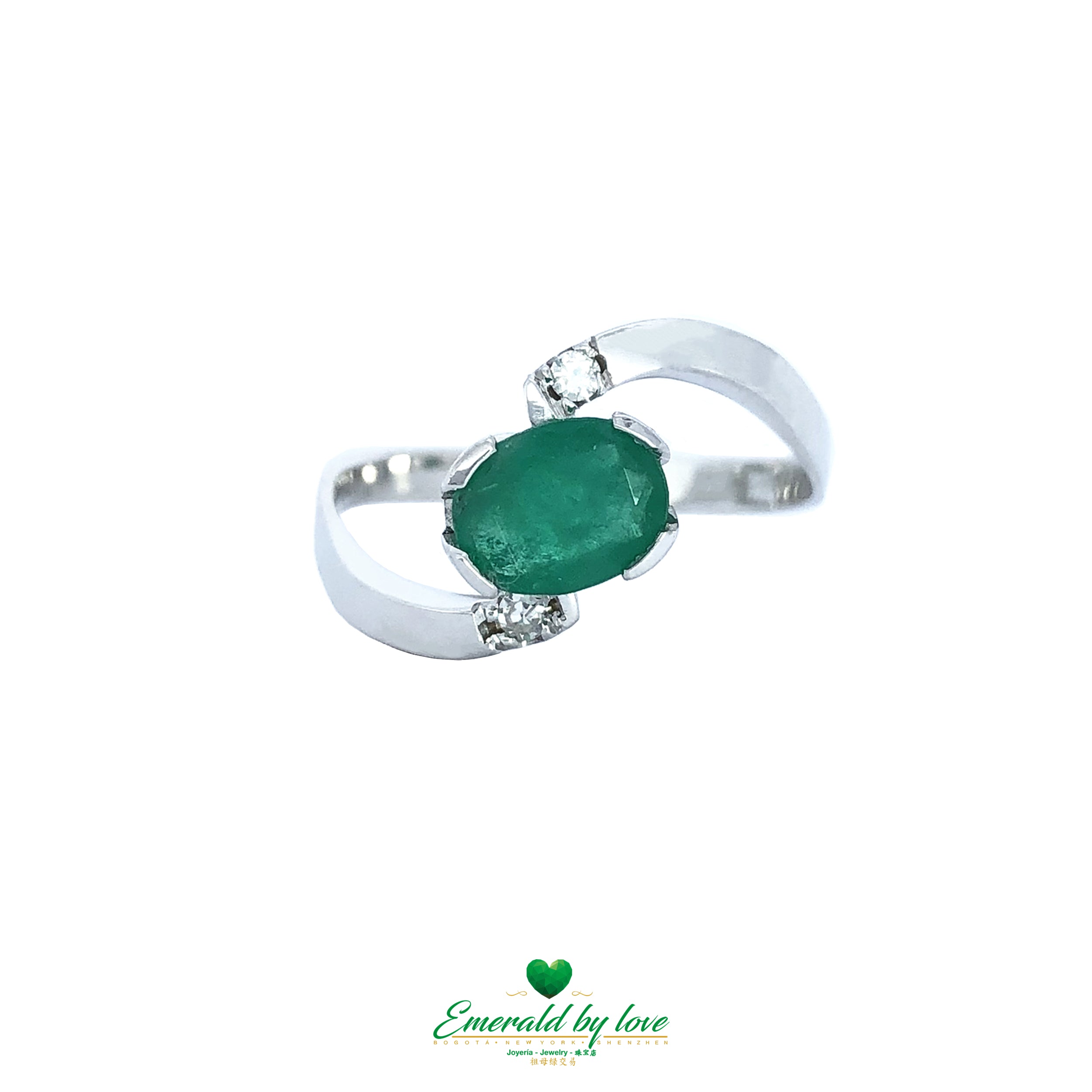 Delicate 18K White Gold Colombian Emerald Ring