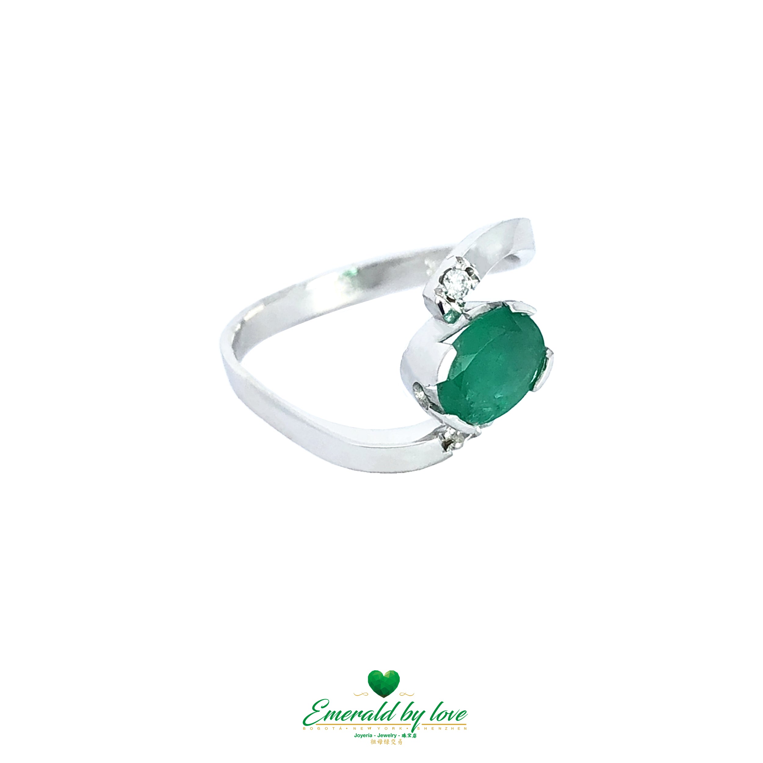 Delicate 18K White Gold Colombian Emerald Ring