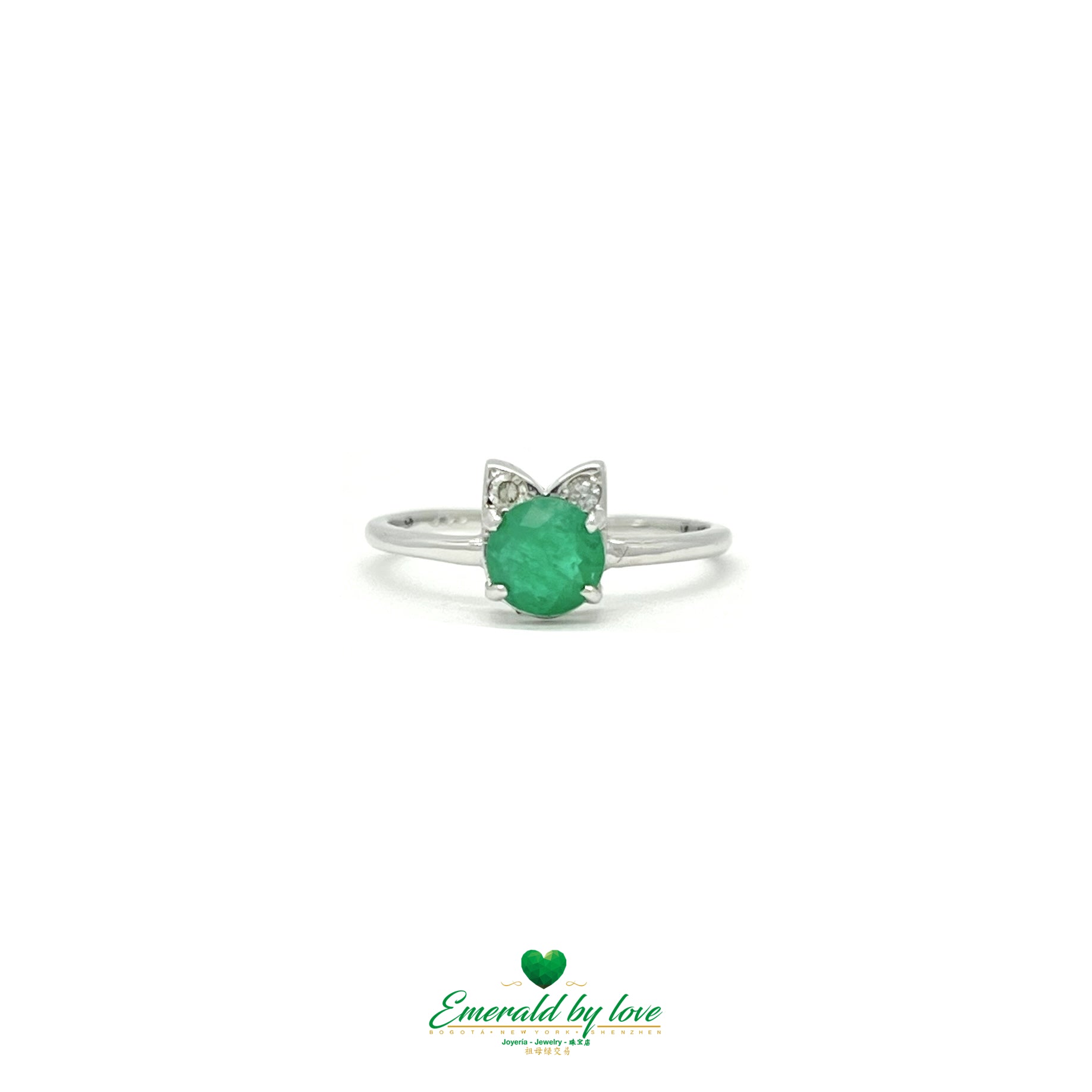 White Gold Cat Ear Ring with Round Emerald and Diamond Accents