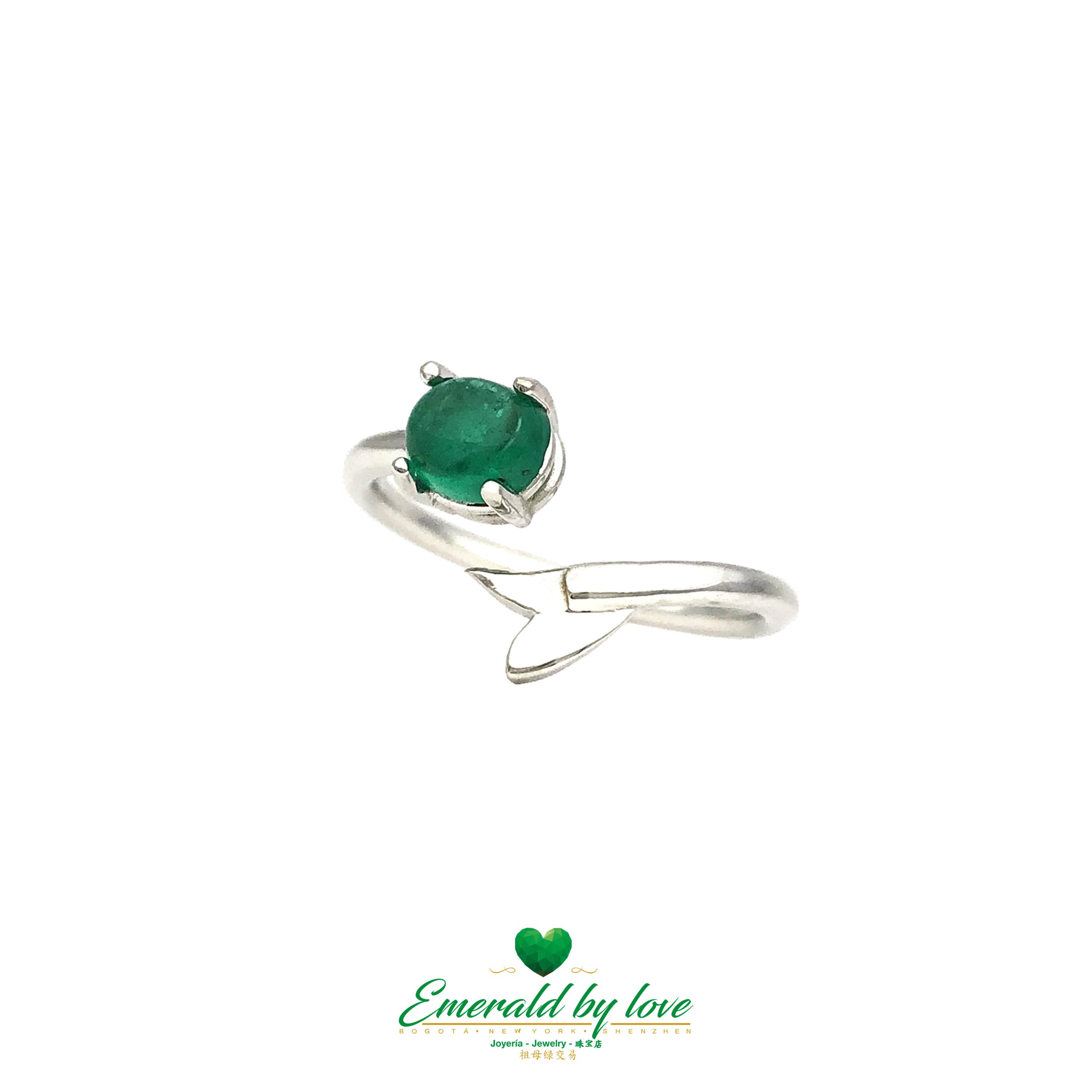 Mermaid Round-Shaped Colombian Emerald in 18k White Gold