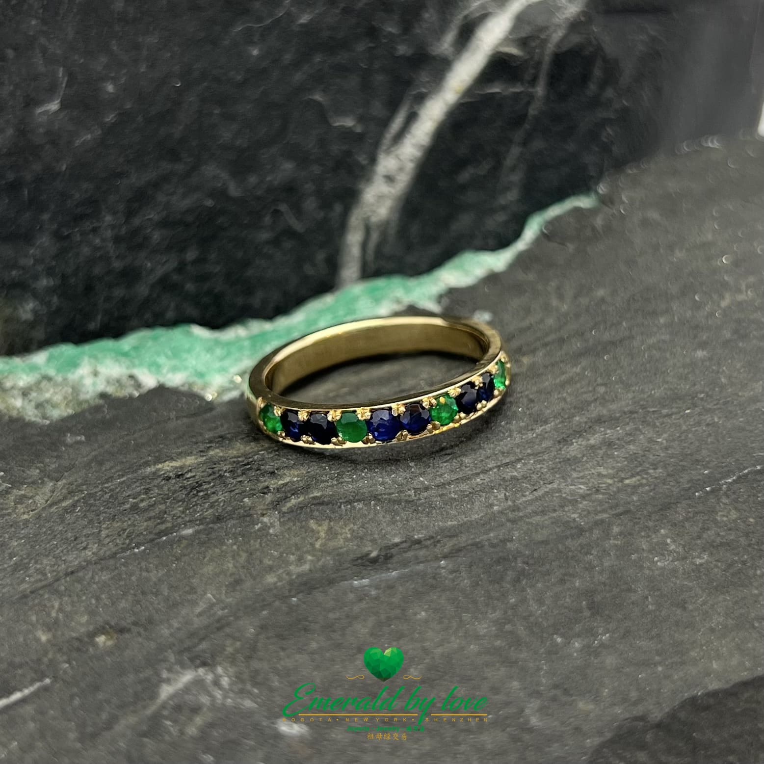 Golden Symphony: Yellow Gold Band with Emeralds and Sapphires