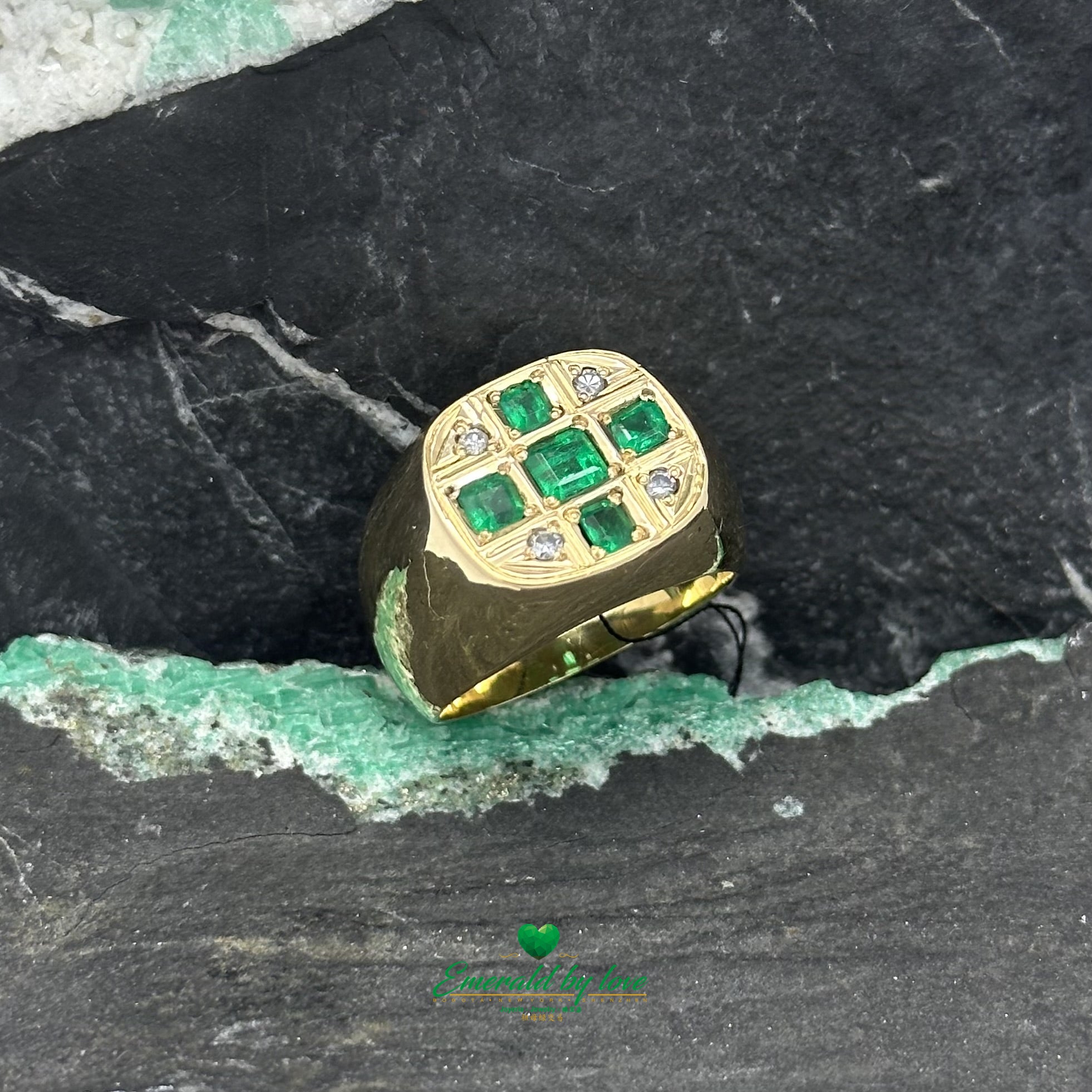 Luxurious Men's Yellow Gold Ring with Emerald Cross and Diamond Accents