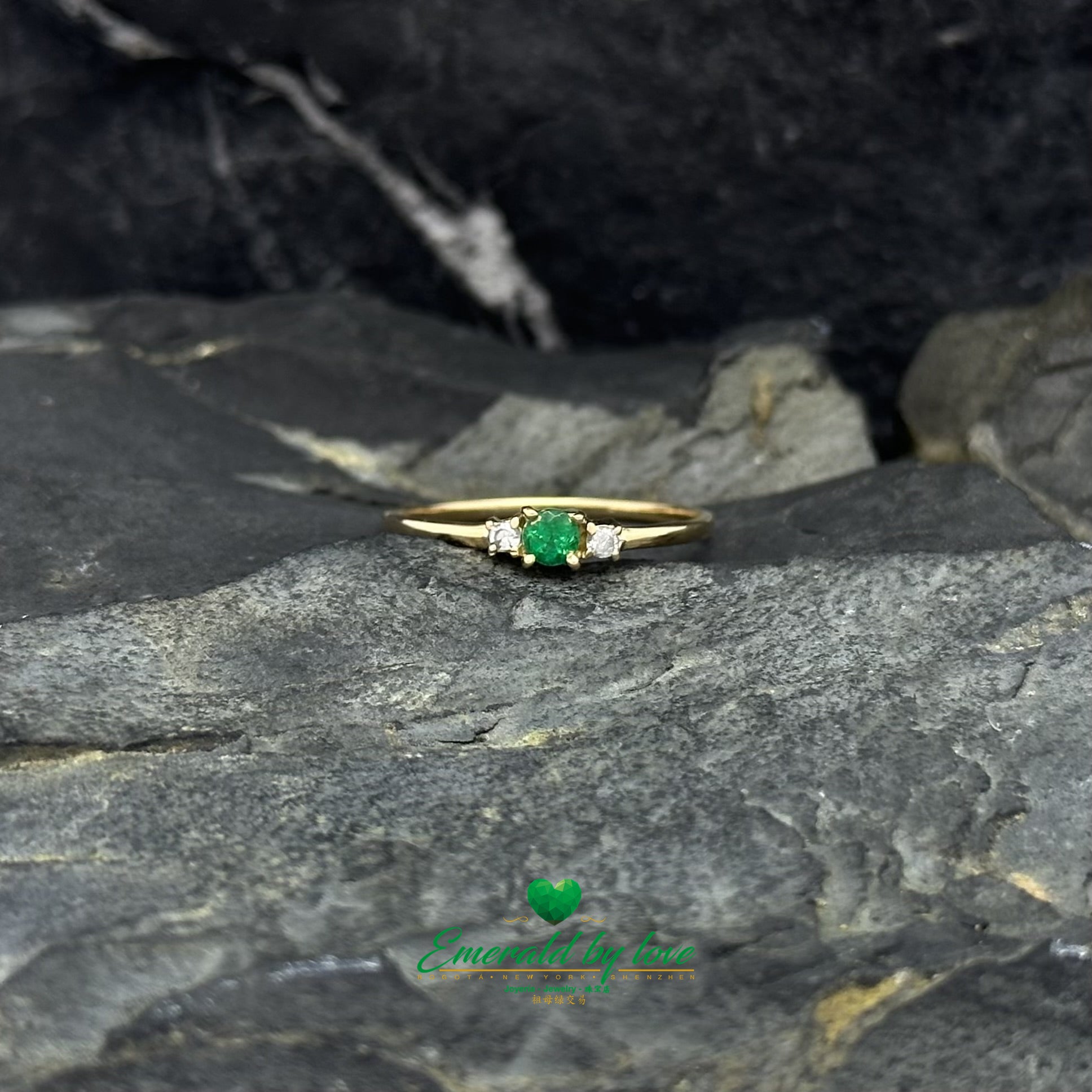 Slim Delicate Ring with Central Round Emerald and Diamond Accents