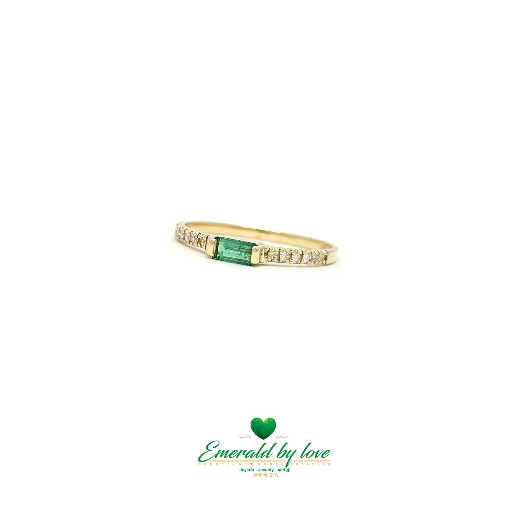 Slim Ring with Horizontal Baguette Emerald and Diamond-Studded Band