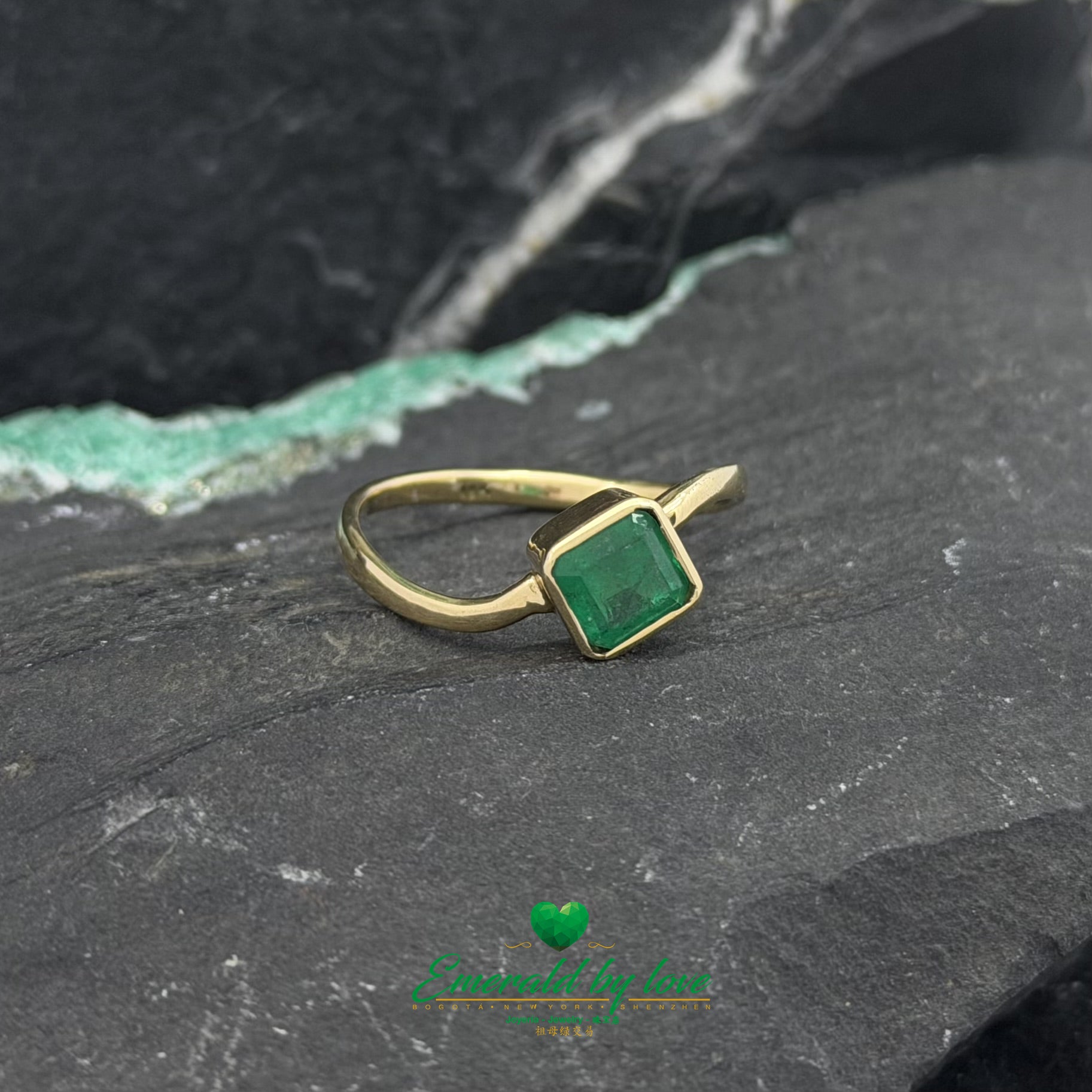 Bezel-Set Square Emerald Ring with Wave Band