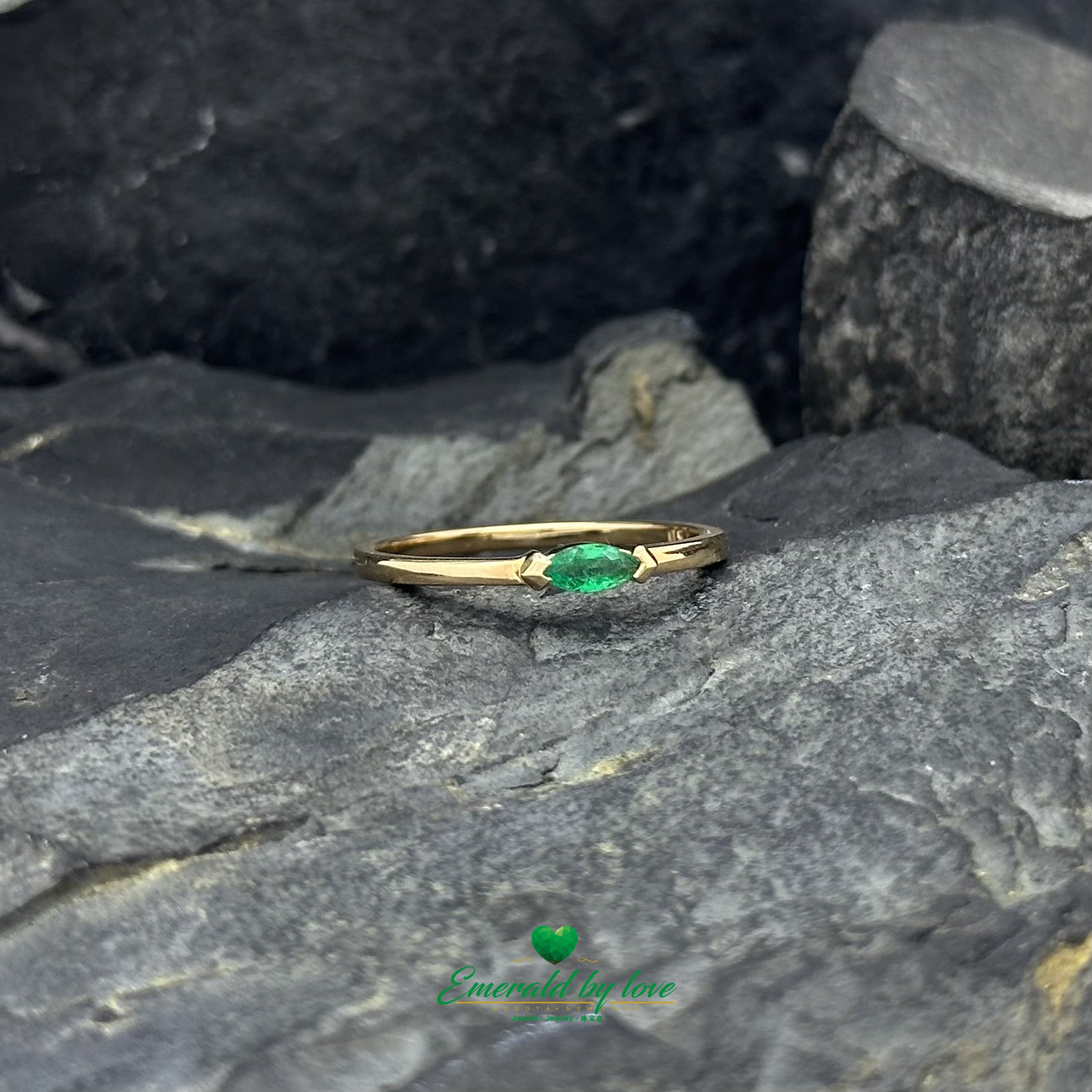 Simple Yellow Gold Ring with Certified Marquise-Cut Colombian Emerald