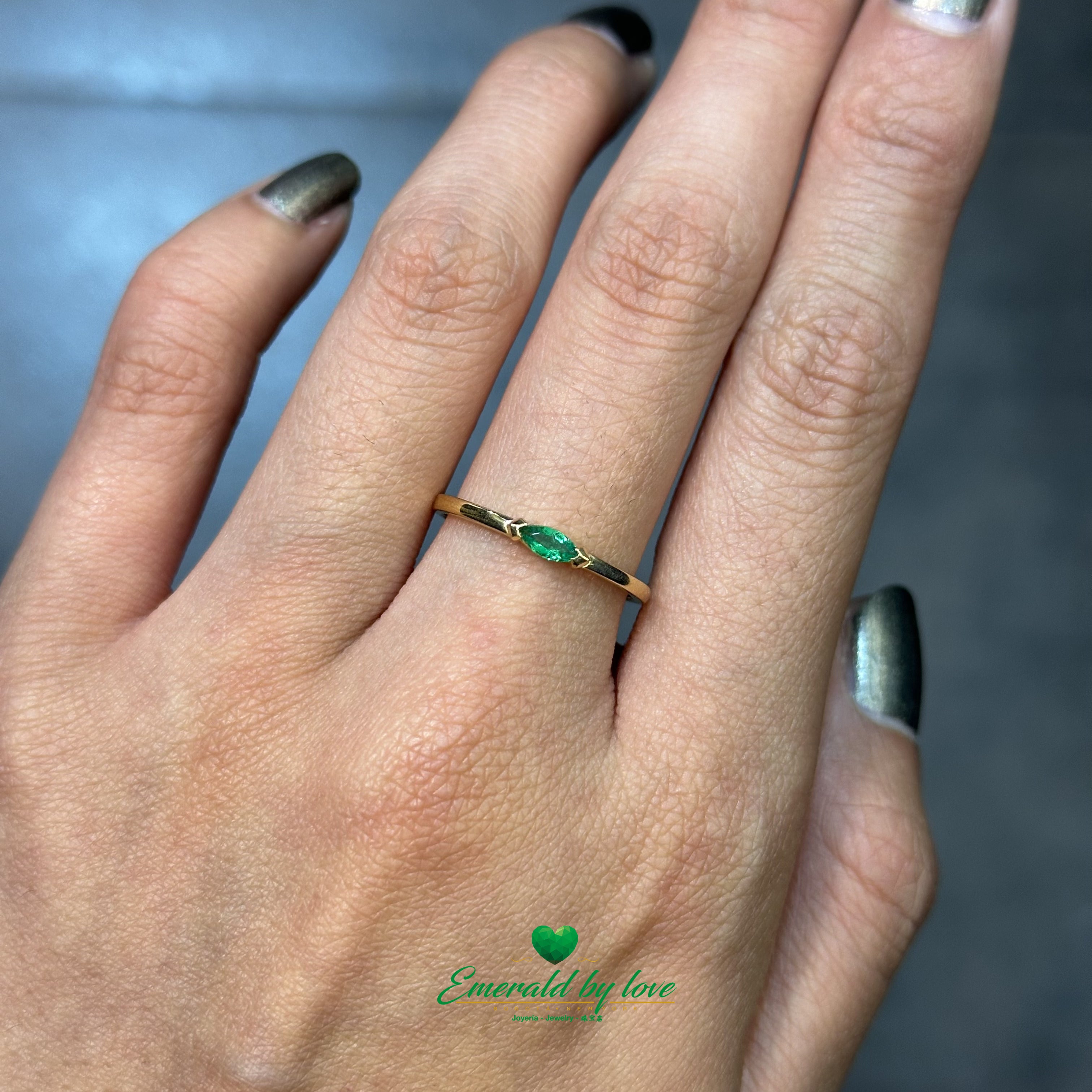 Simple Yellow Gold Ring with Certified Marquise-Cut Colombian Emerald