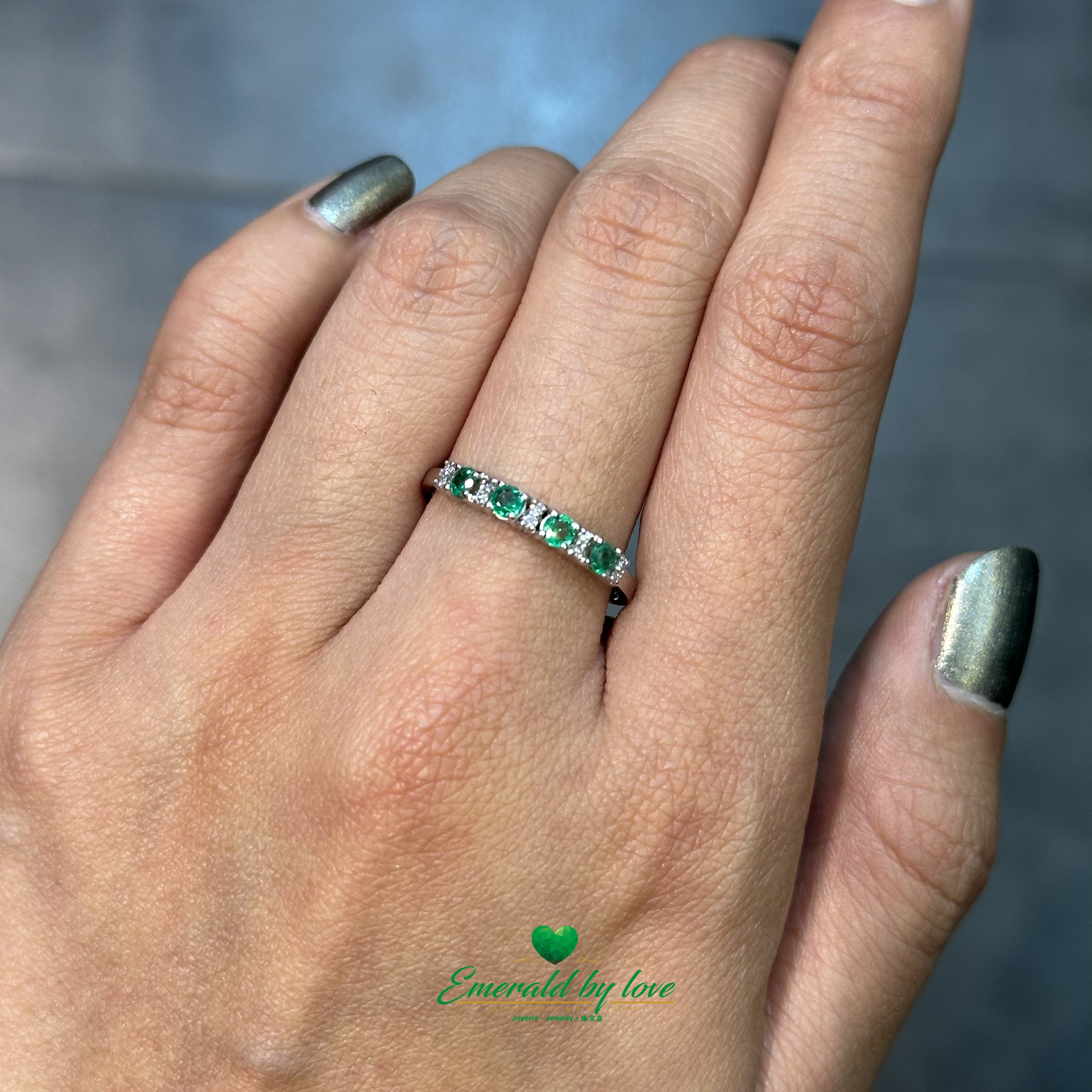 White Gold Band with High-Quality Round Emeralds Interspersed with Diamonds