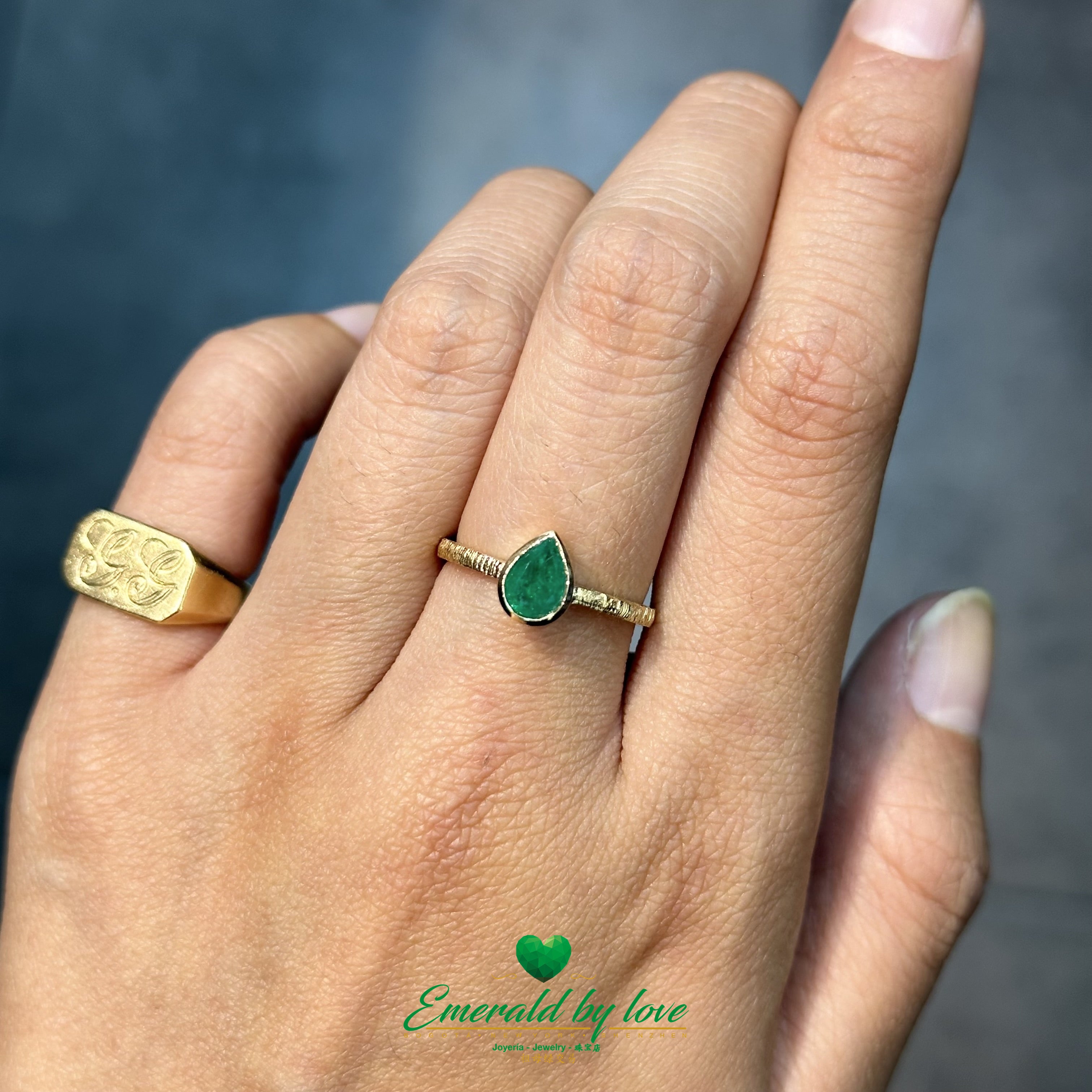 18K Yellow Gold Antique Textured Solitaire Ring with 0.61 ct Pear-Shaped Emerald Bezel-Set