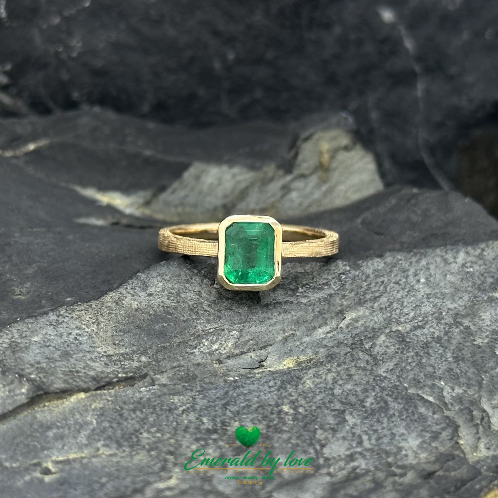 Antique Textured Solitaire Ring with 0.86 ct Emerald-Cut Emerald Bezel-Set