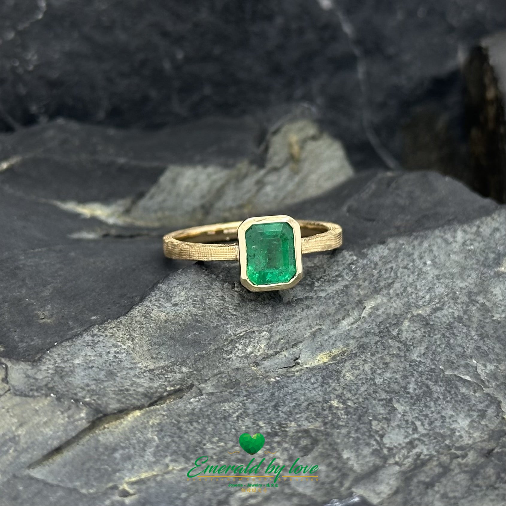 Antique Textured Solitaire Ring with 0.86 ct Emerald-Cut Emerald Bezel-Set