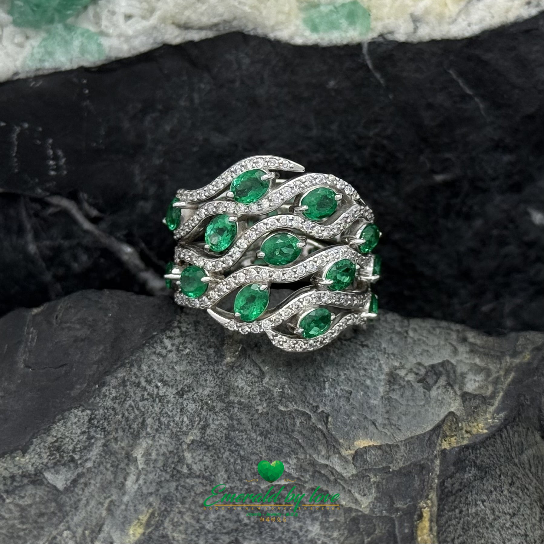 Medusa-Style 18K White Gold Ring with Oval Colombian Emeralds and Diamonds