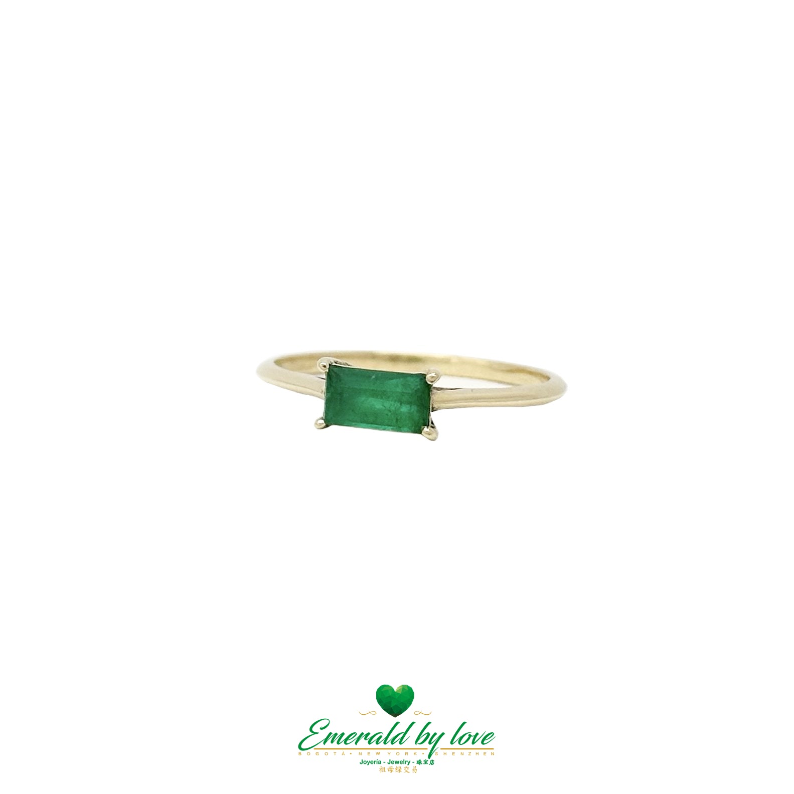 Horizontal Baguette Colombian Emerald Ring in 18K Gold