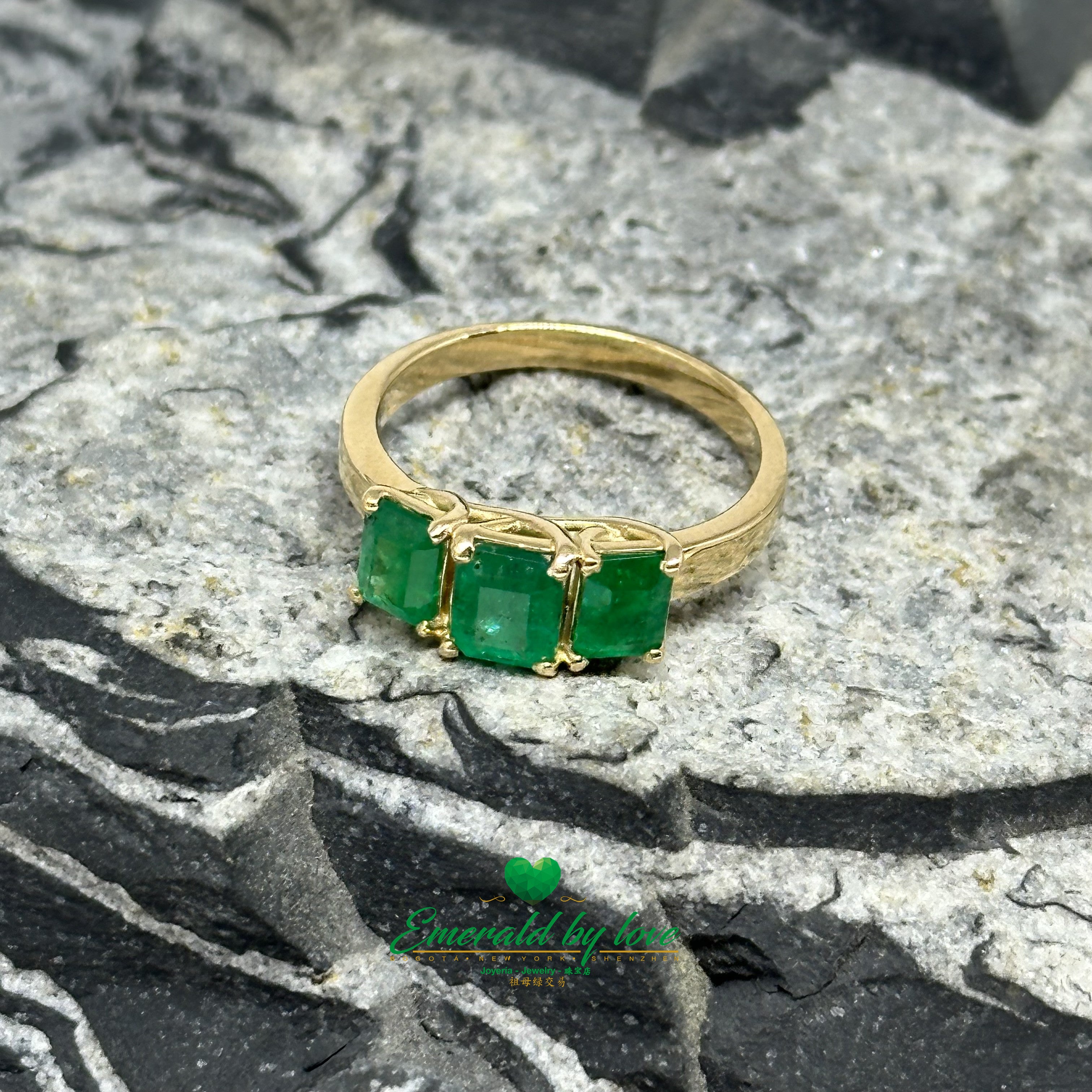 Trio Emerald Ring in 18K Yellow Gold with Rectangular Colombian Emeralds