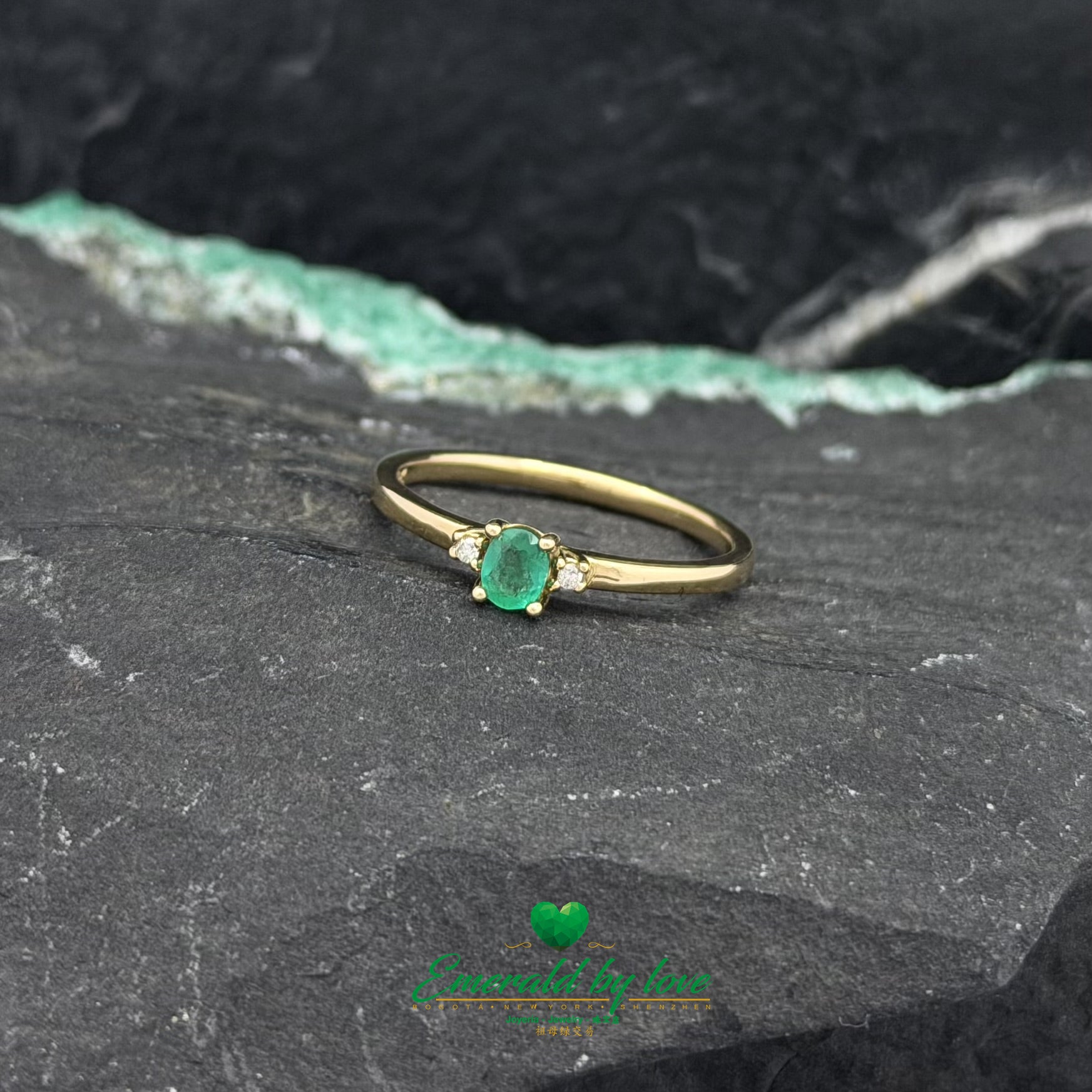 Minimalist Oval Emerald Ring with Side Diamonds
