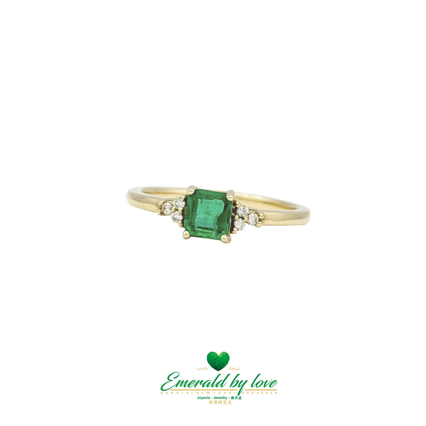 Square-Cut High Quality Emerald Ring with Side Diamonds