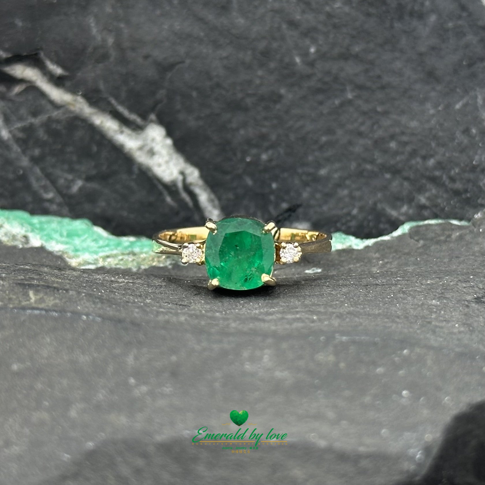 Masterpiece Yellow Gold Ring with Central Colombian Cushion-Cut Emerald and Side Diamonds