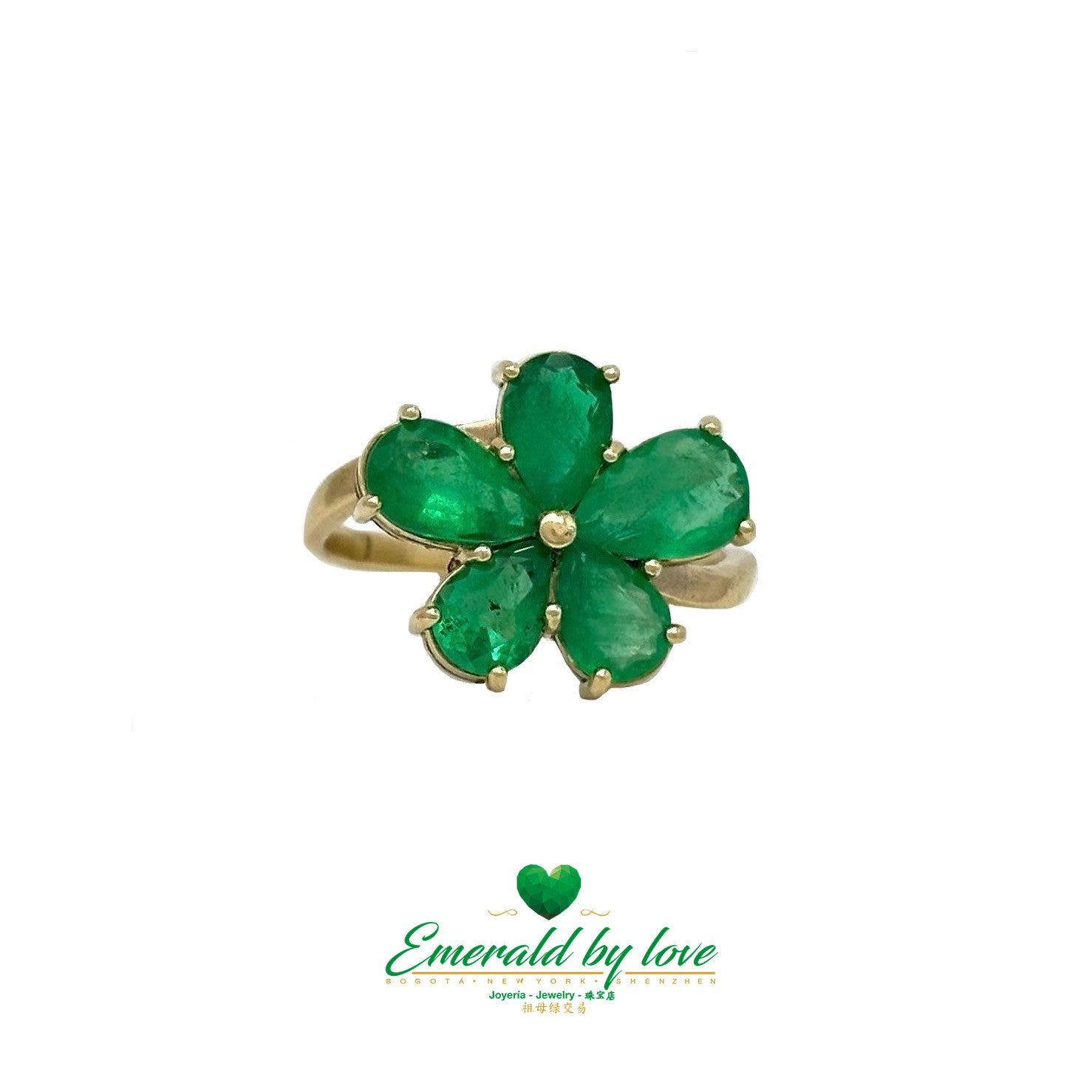 Floral Emerald Ring in 18K Yellow Gold with Pear-Shaped Petals