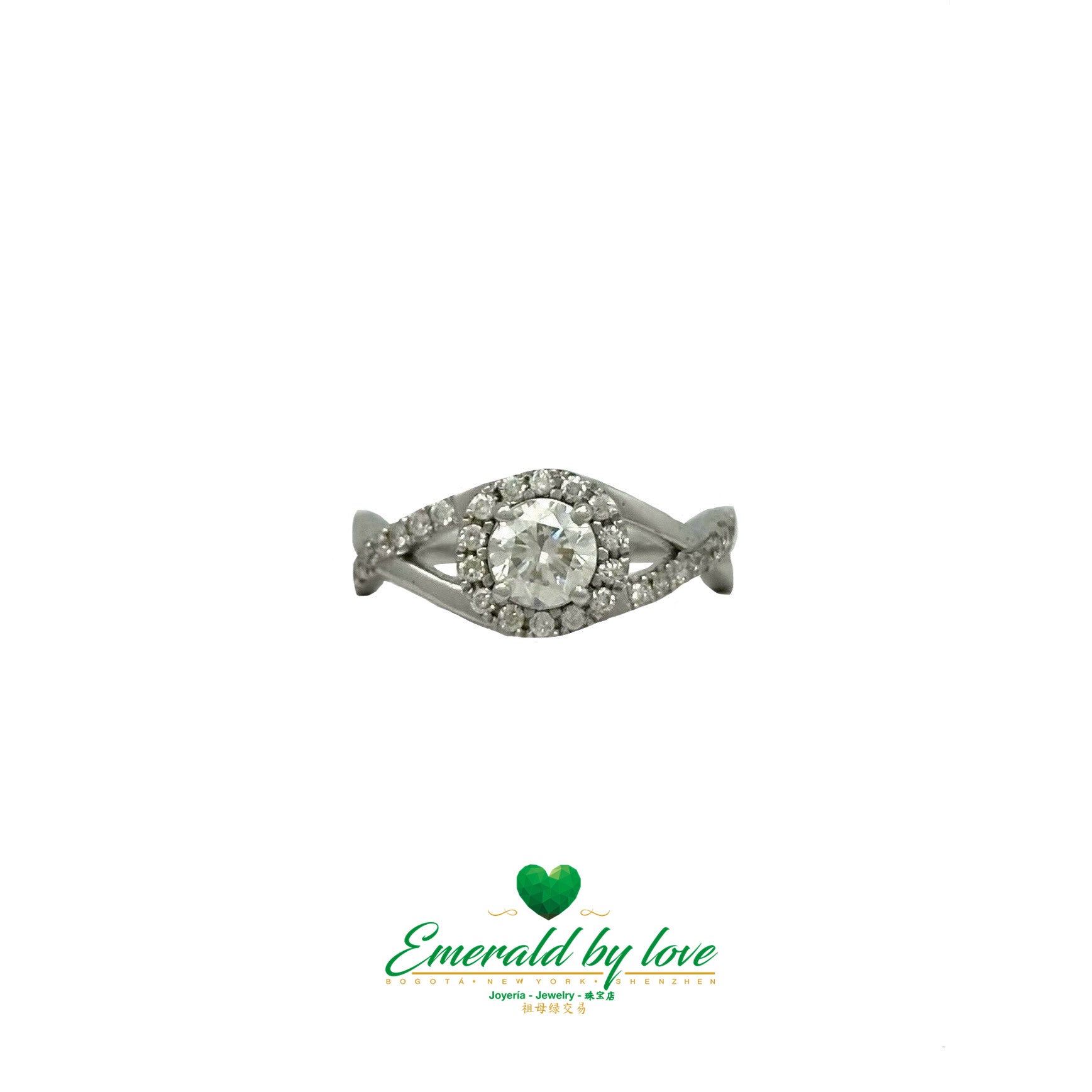 Eye-Inspired Diamond Ring in 18K White Gold