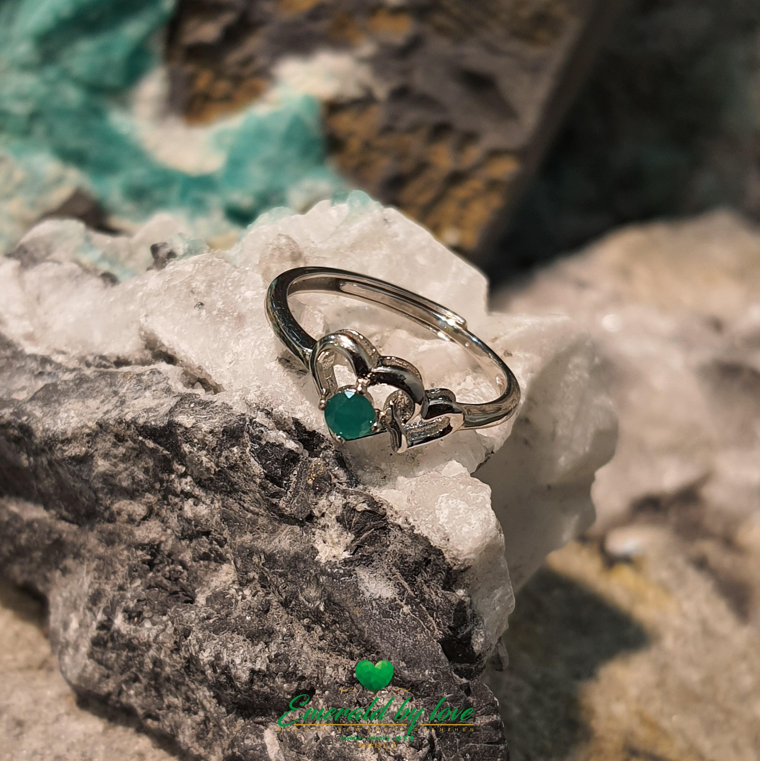 Silver Double Heart Ring with Round Central Emerald: Symbol of Everlasting Love