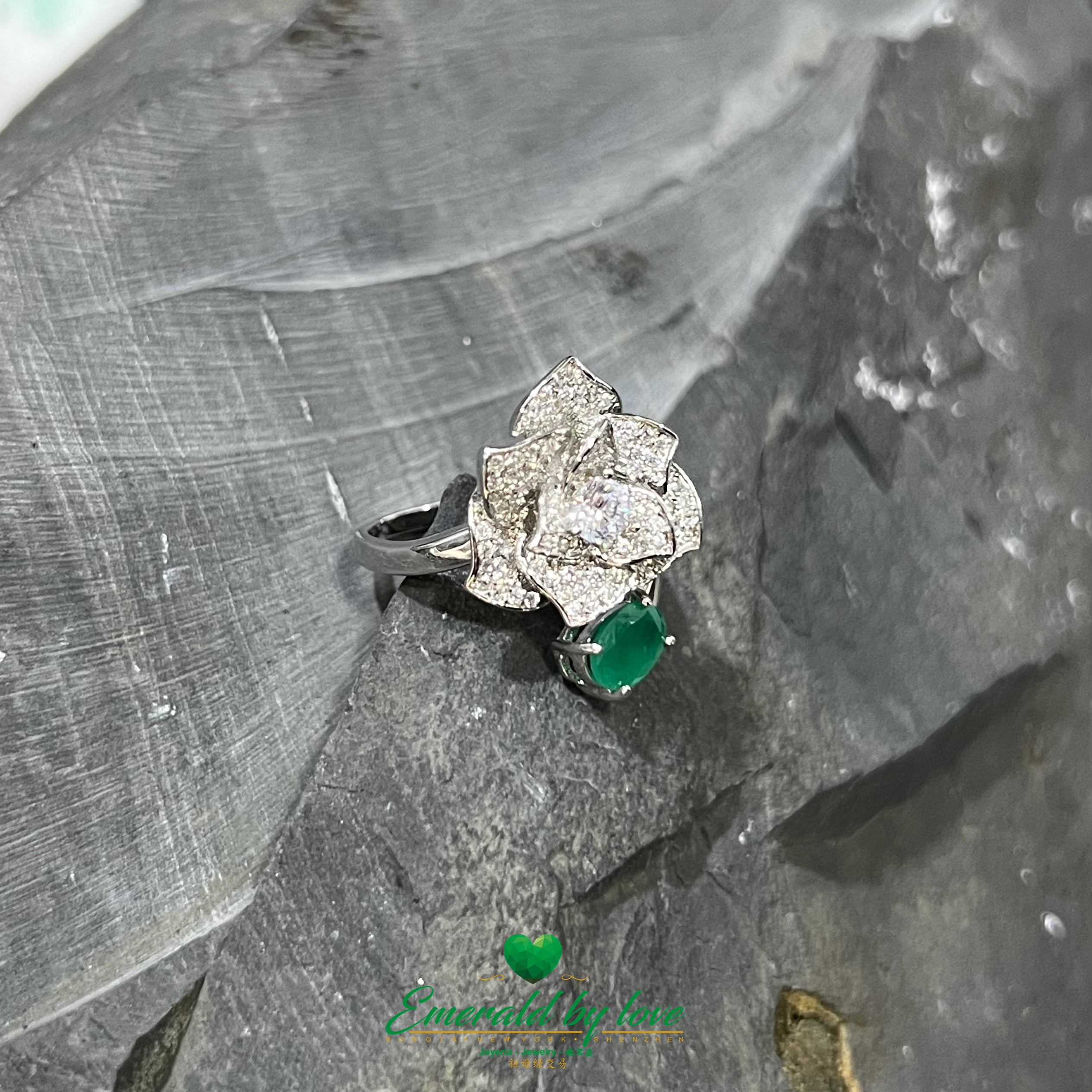 Silver Ring with Orchid Zirconia and Colombian Emerald Oval