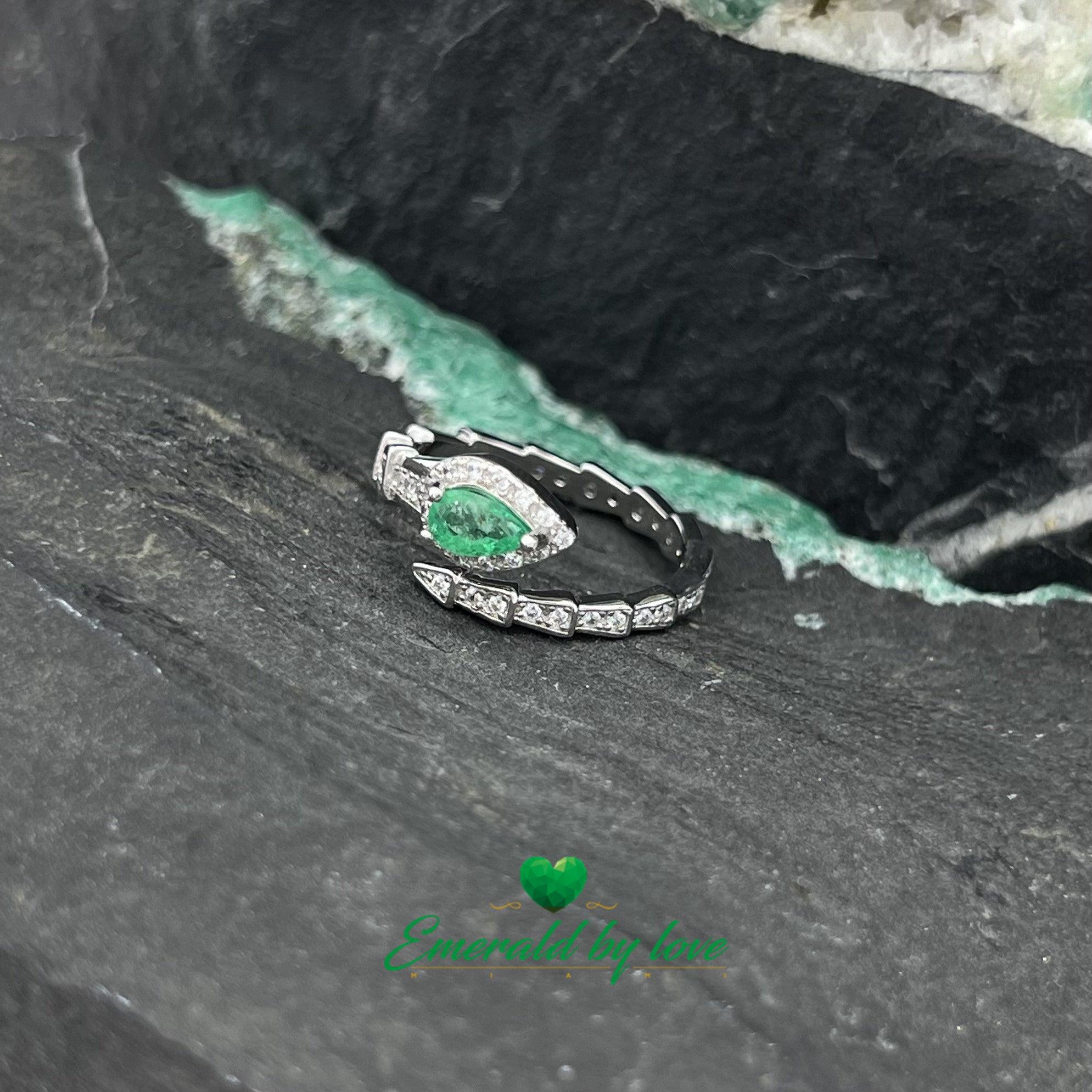 Stunning Snake Design Ring with Teardrop Emerald Accent