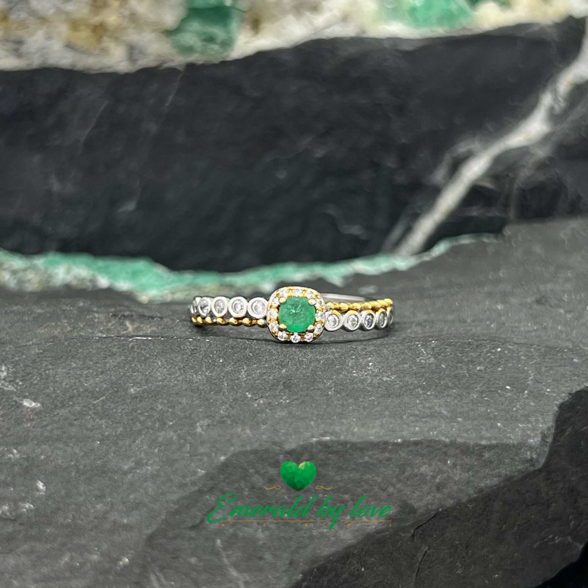 Solitaire Ring with Central Round Emerald Surrounded by Zircon and Gold-Plated Double Band