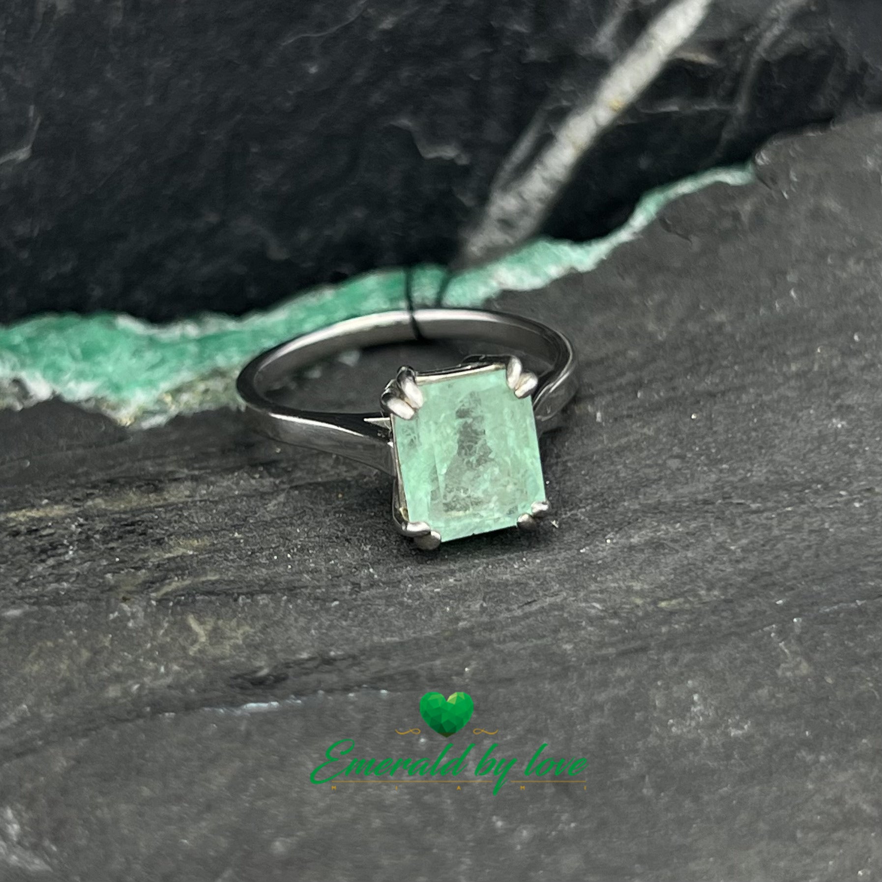 Solitaire Engagement Ring with a Large Crystal-Quality Emerald