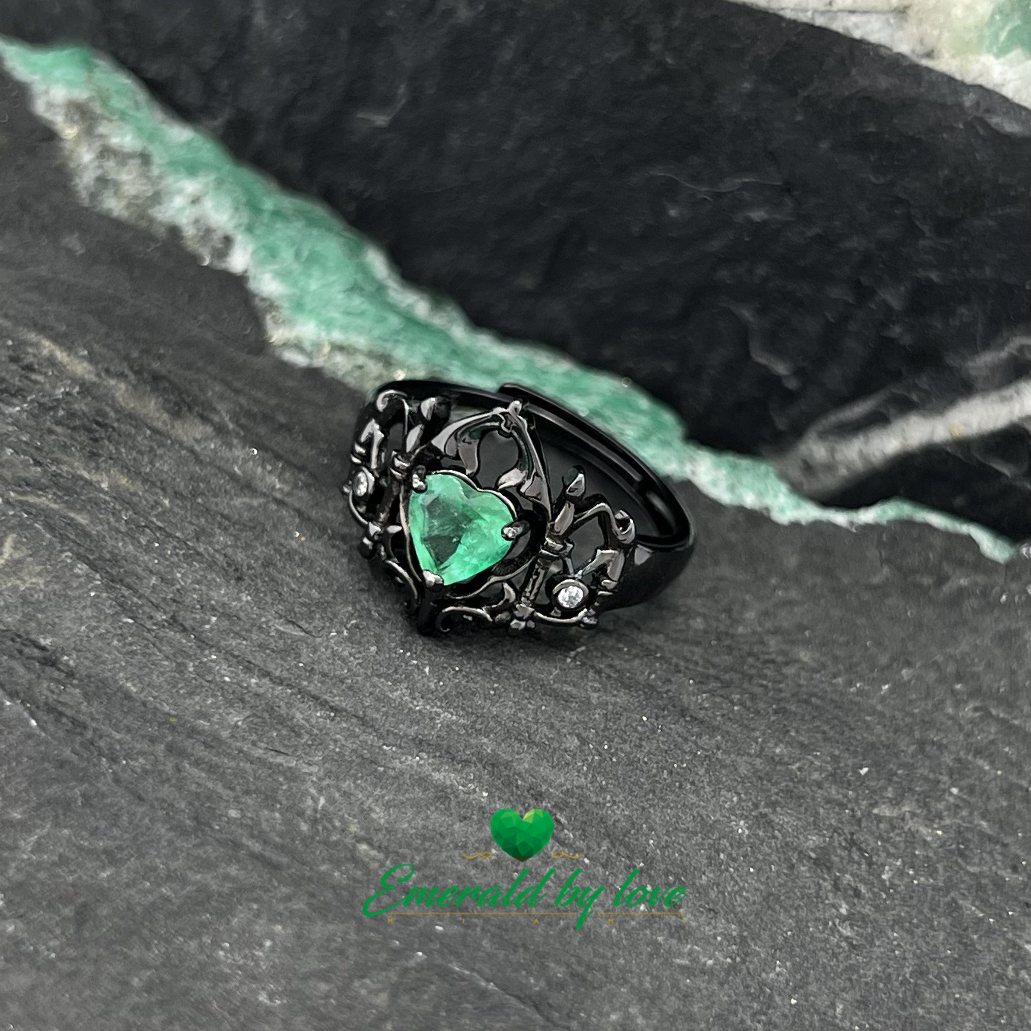 Black Rhodium Silver Crown Ring with Heart-Shaped Emerald