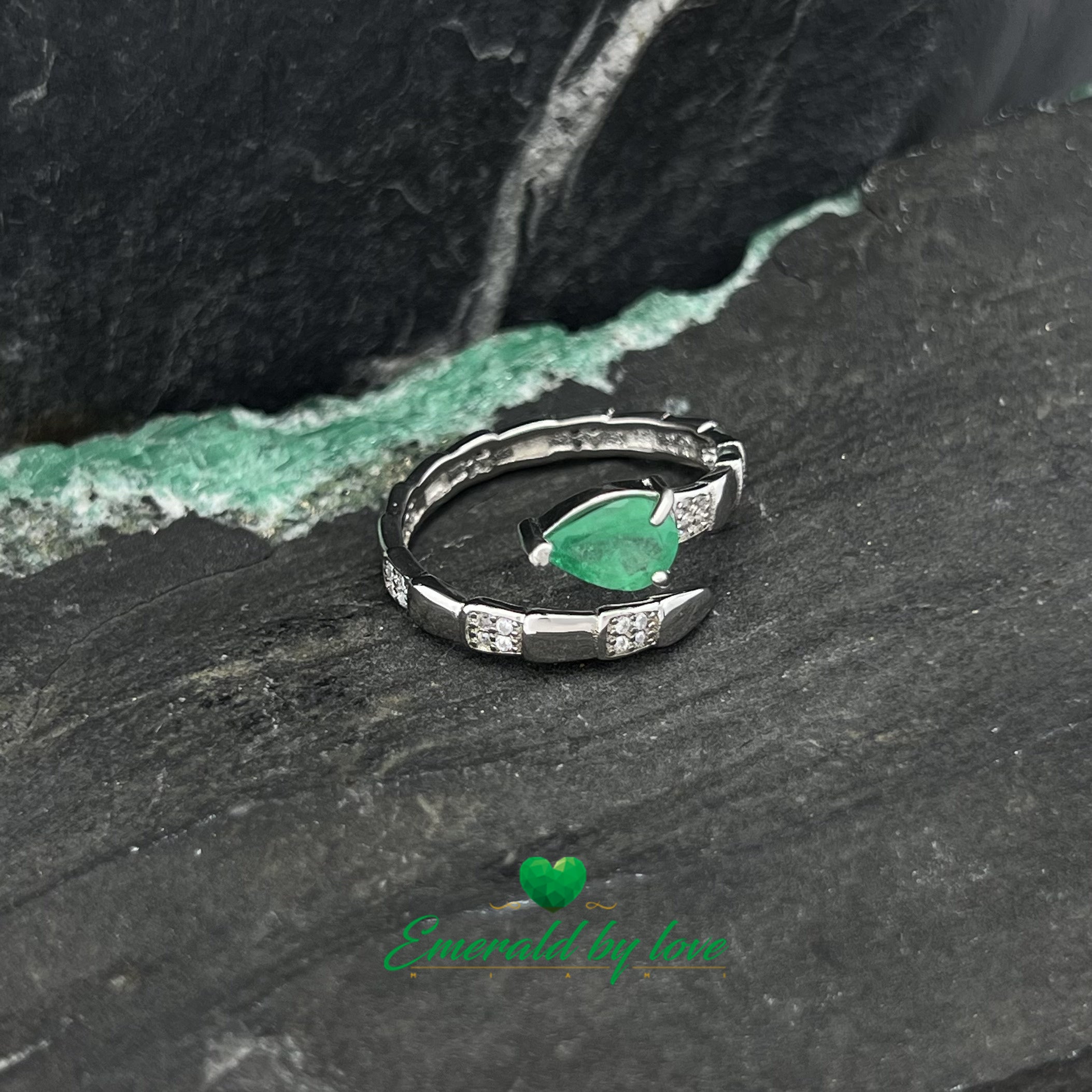 Snake Ring with Teardrop Emerald at the Head