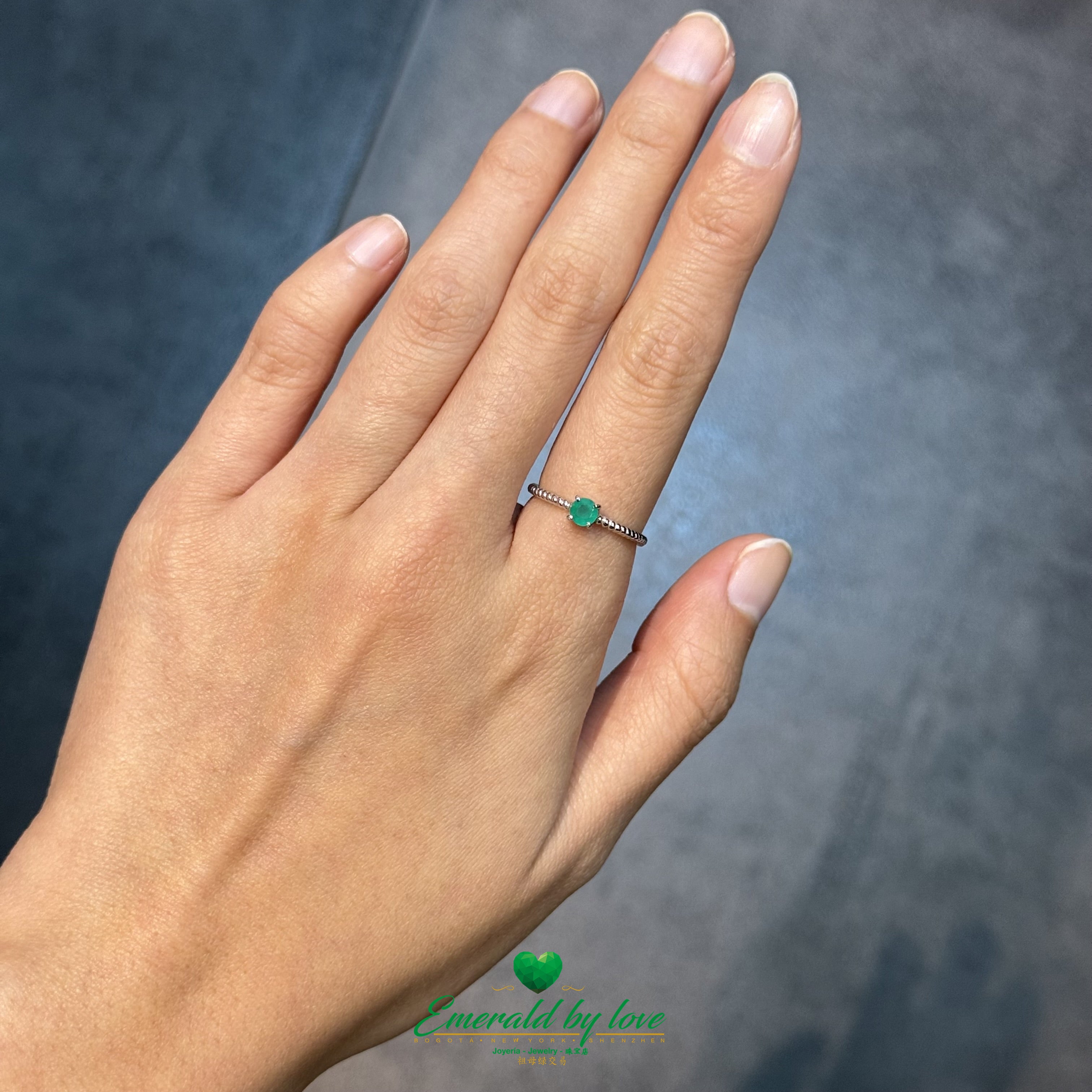 Delicate Solitaire Emerald Ring 0.22 ct with Beaded Band