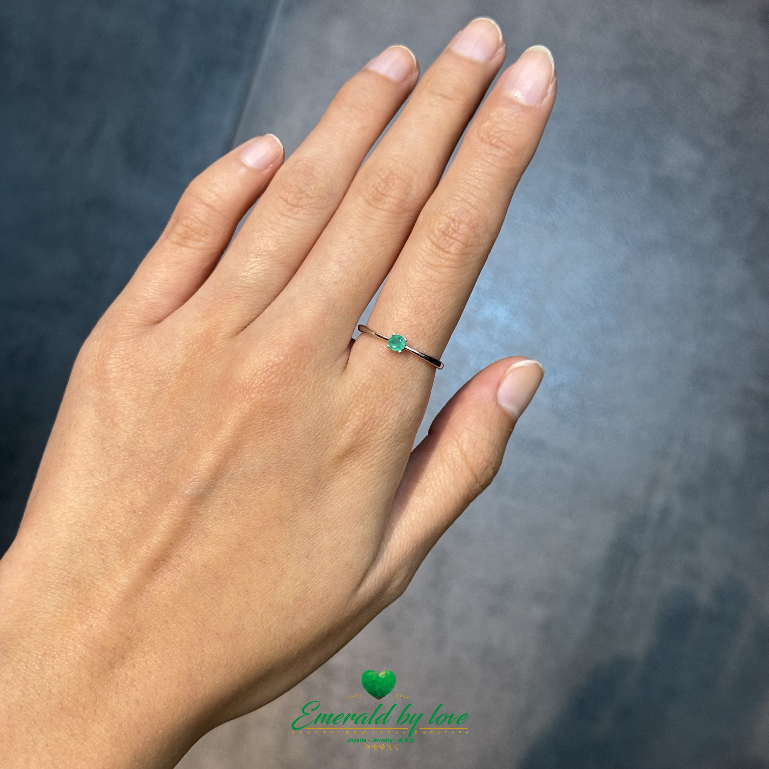 Thin Solitaire Ring with Round Colombian Emerald