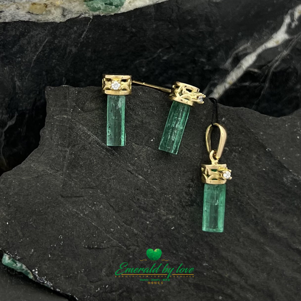 Yellow Gold Rough Emerald Set with Decorative Diamond