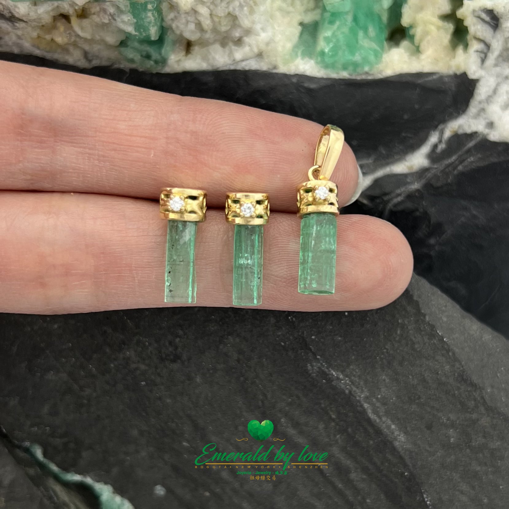 Yellow Gold Rough Emerald Set with Decorative Diamond